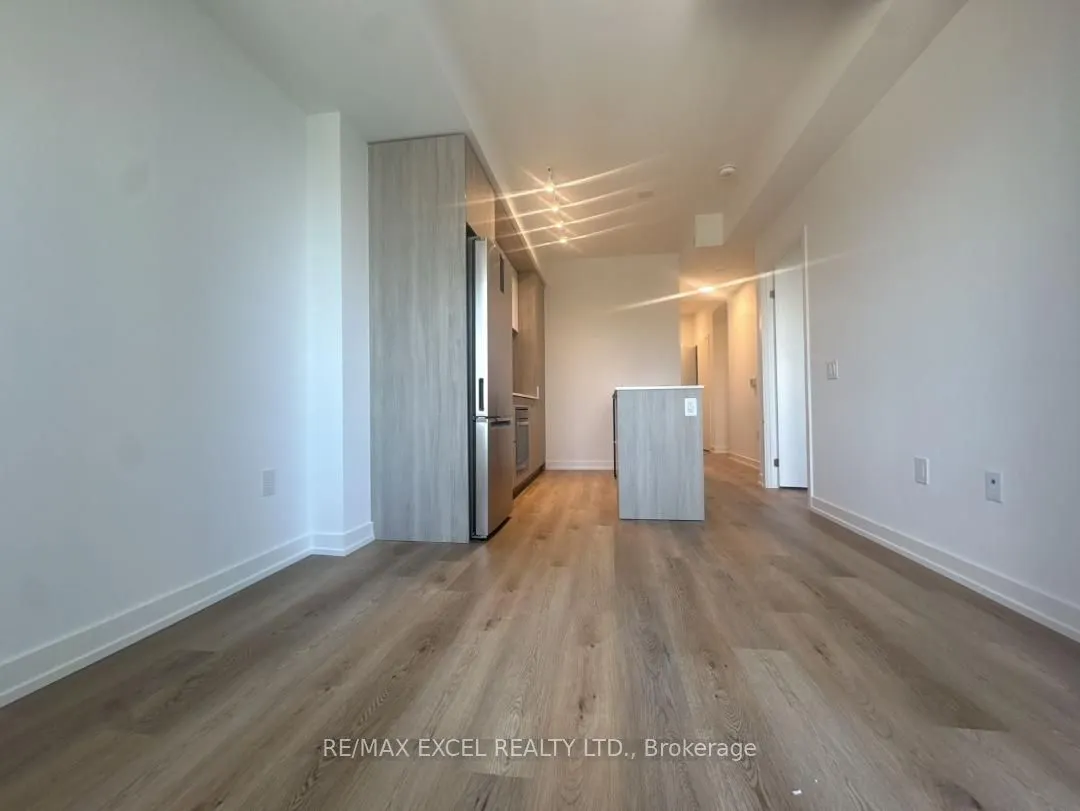395 SQUARE ONE Drive, #902