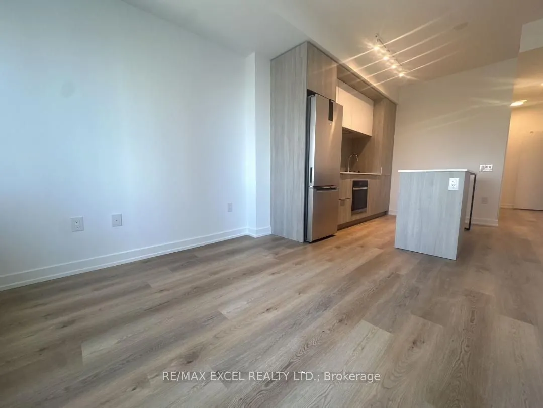 395 SQUARE ONE Drive, #902