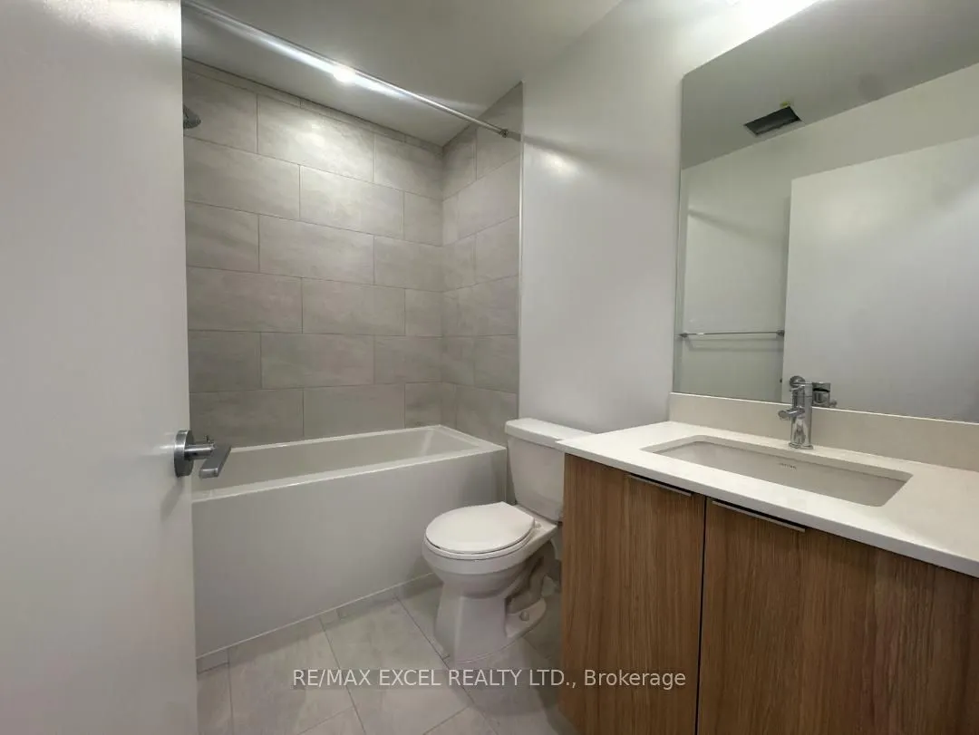 395 SQUARE ONE Drive, #902