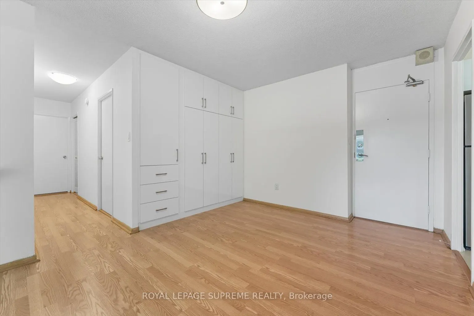 270 Scarlett Road, #107