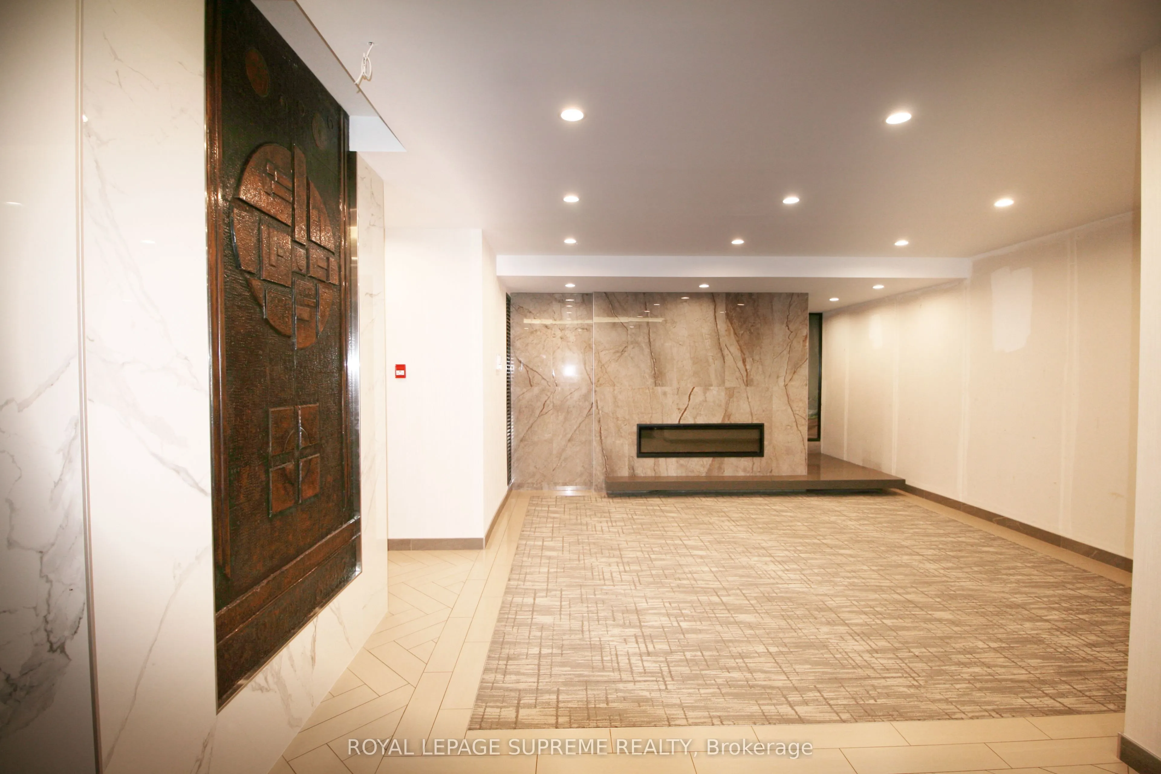 270 Scarlett Road, #107