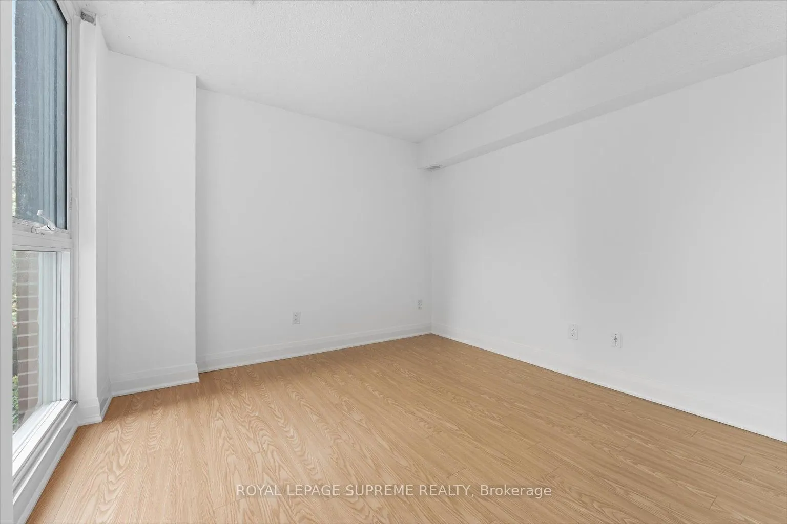 270 Scarlett Road, #107