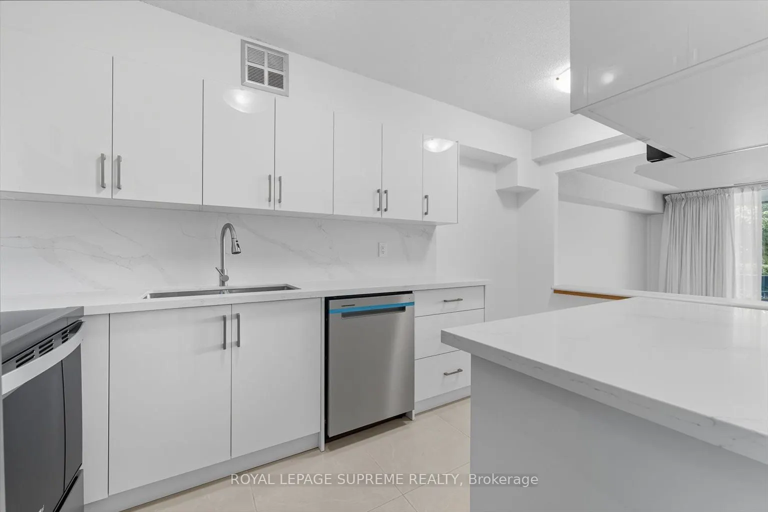 270 Scarlett Road, #107
