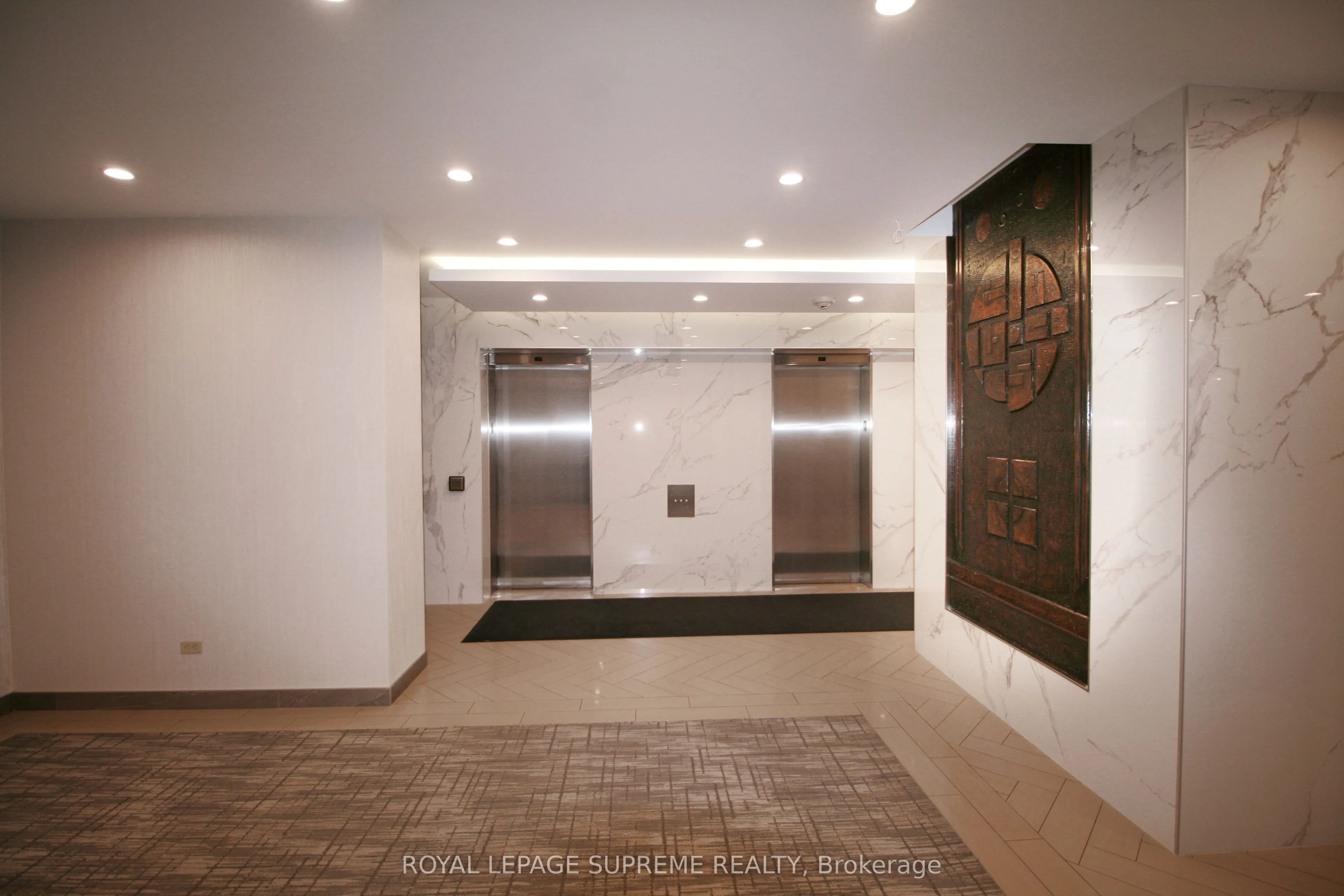 270 Scarlett Road, #107