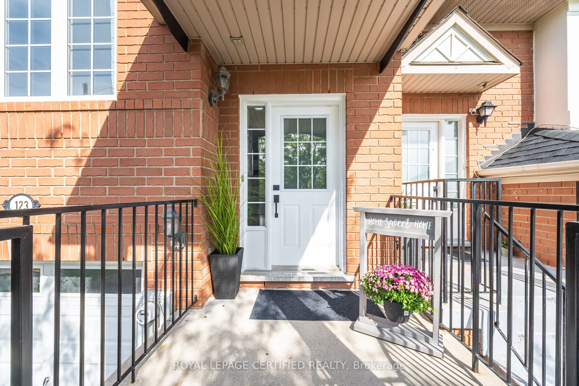 123 Dunlop Court