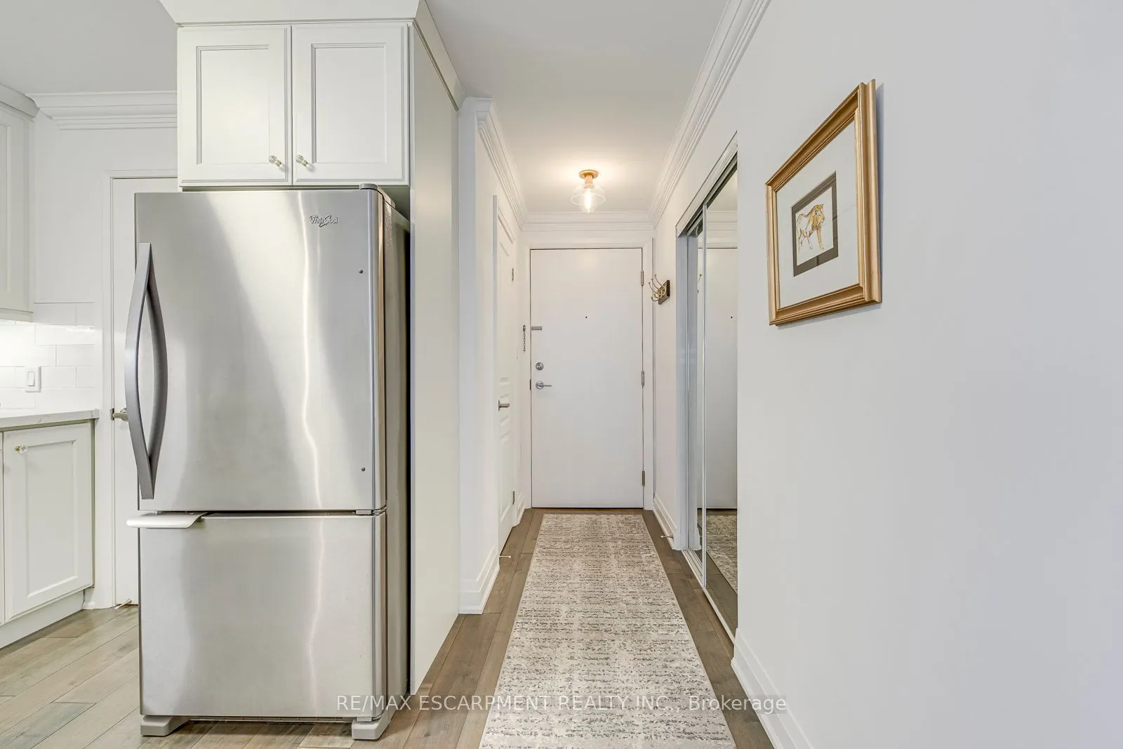70 Stewart Street, #401
