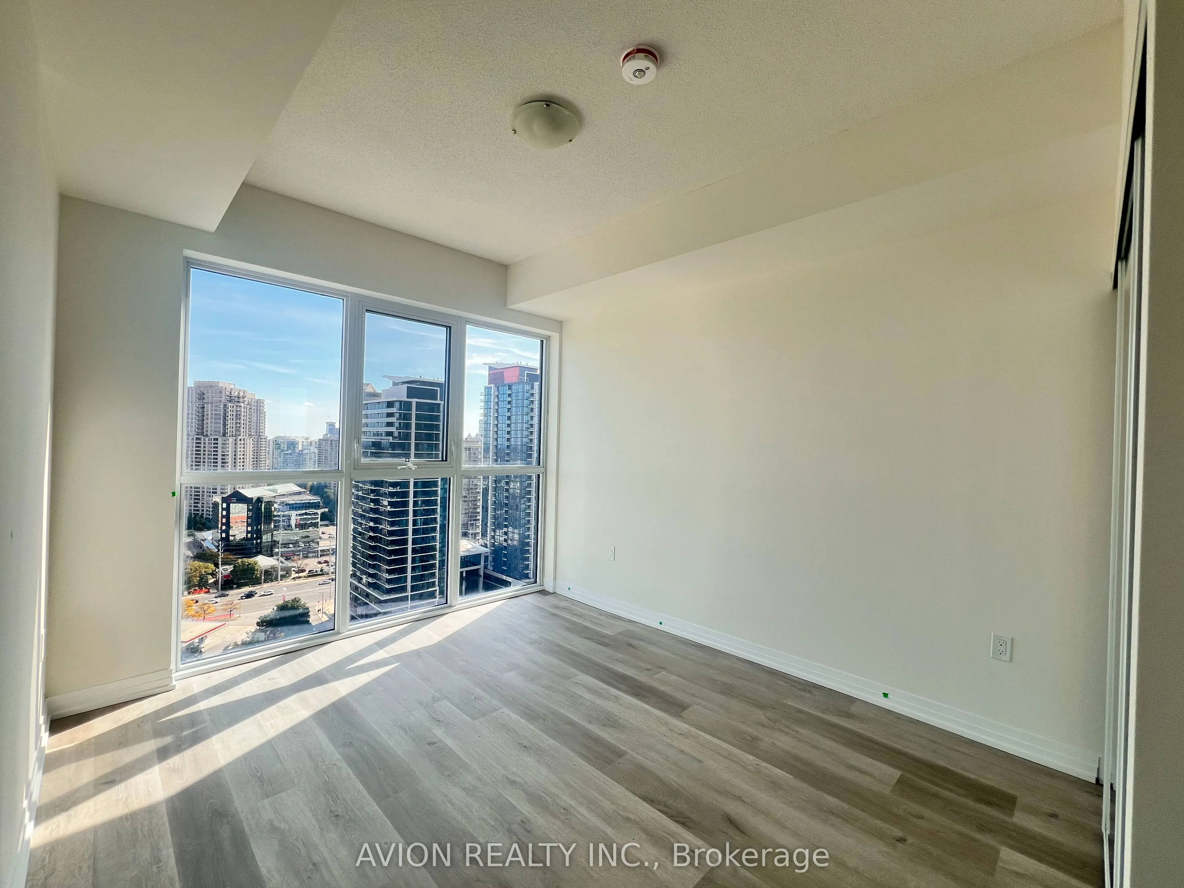 15 Watergarden Drive, #1903