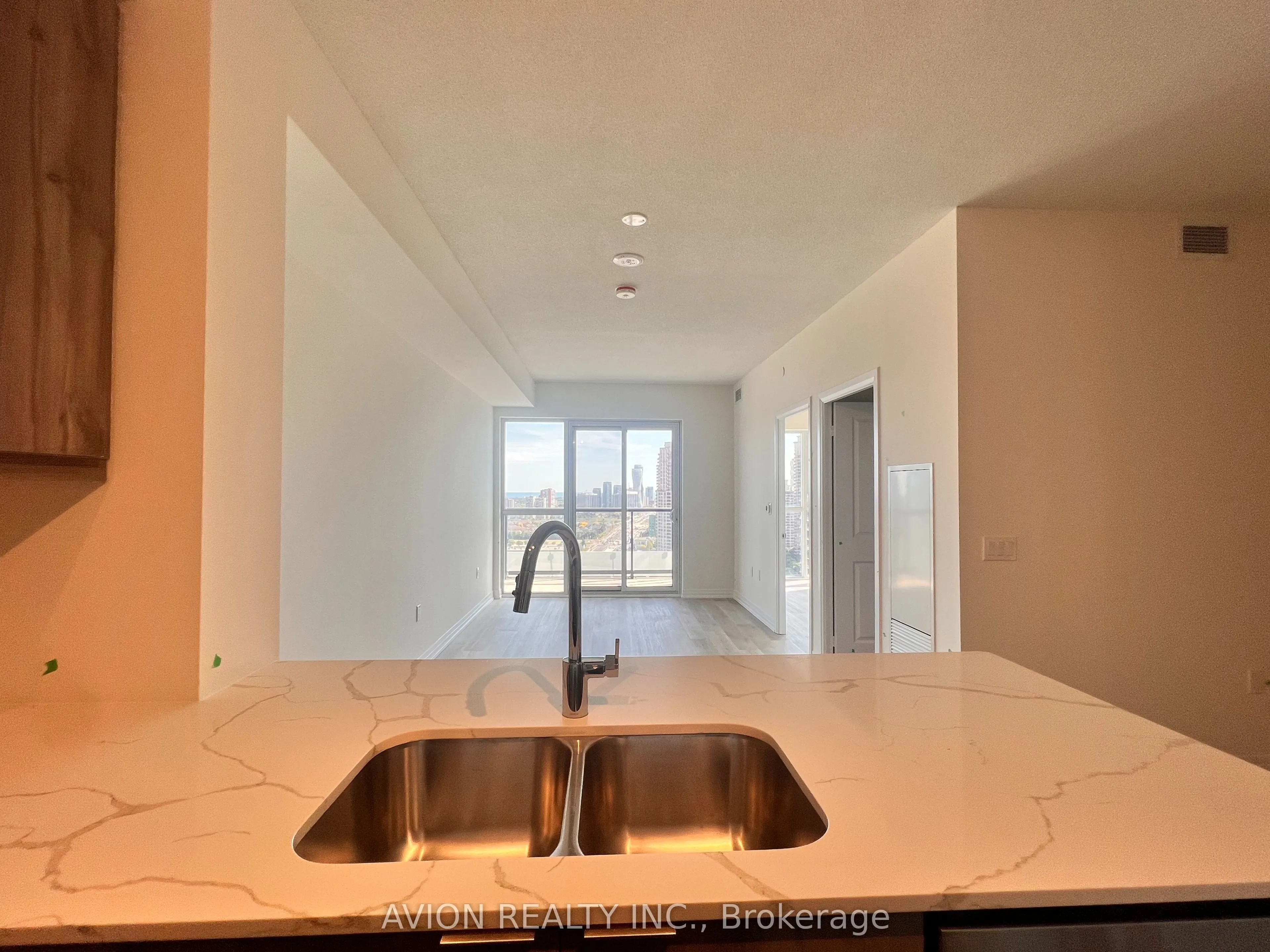 15 Watergarden Drive, #1903