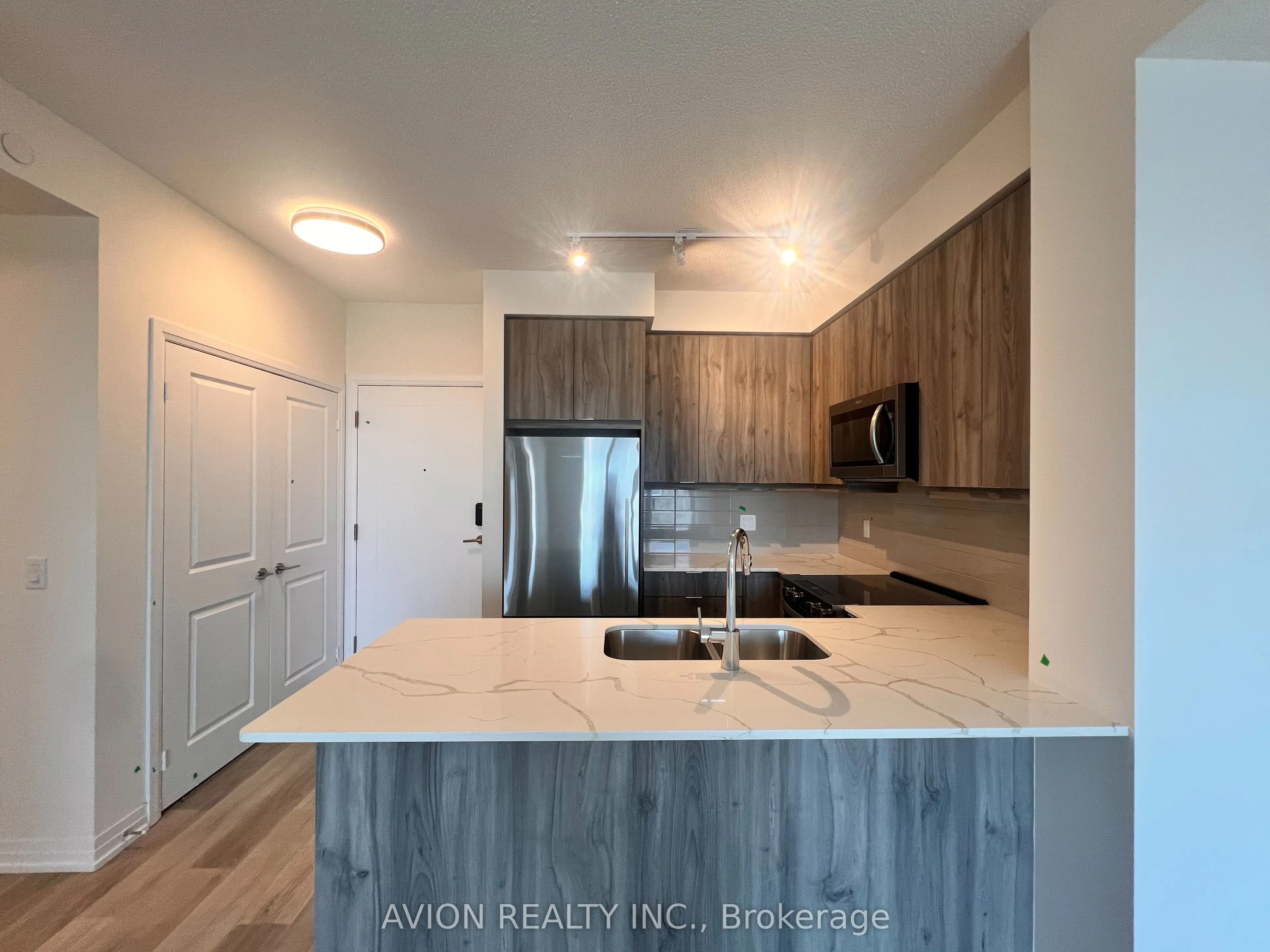 15 Watergarden Drive, #1903