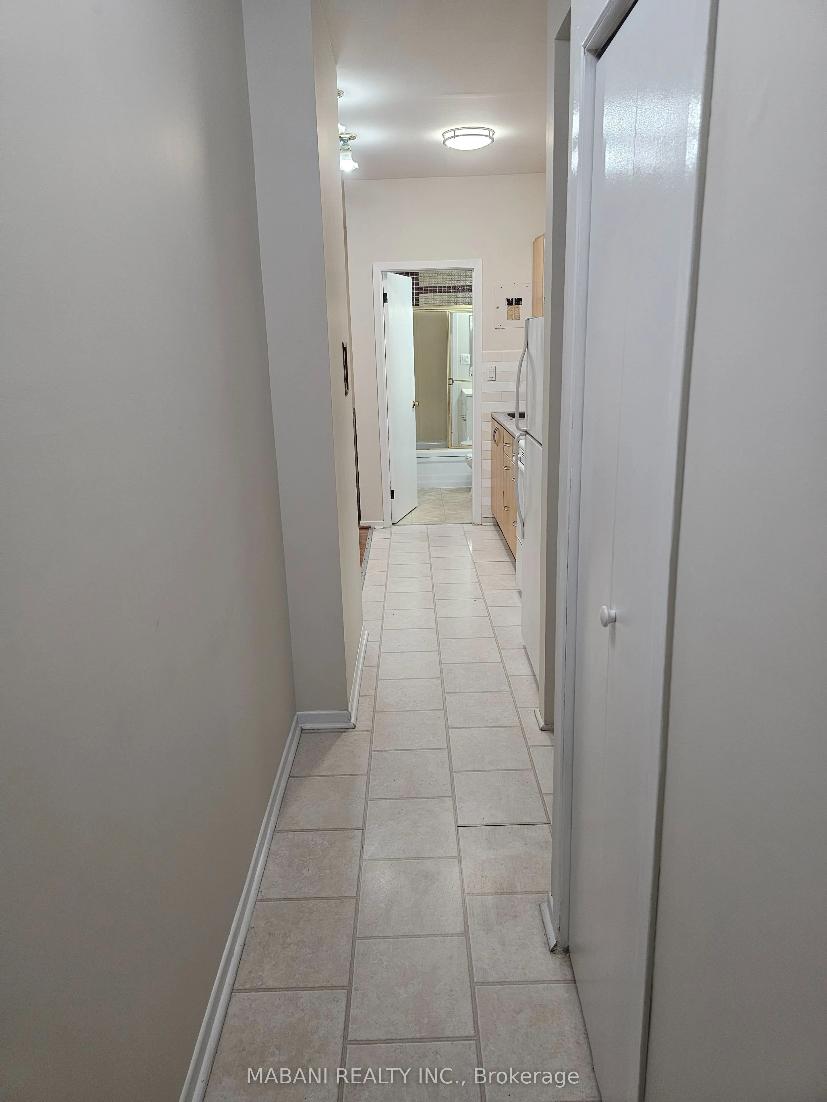 2239 Dundas Street W