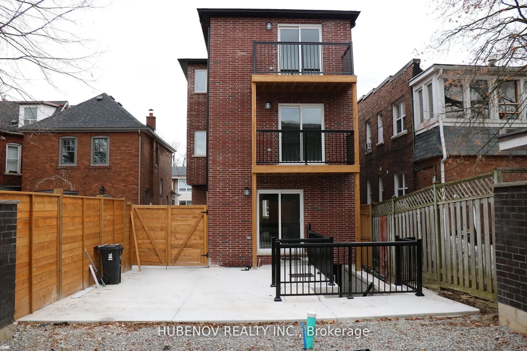 1640 Dufferin Street