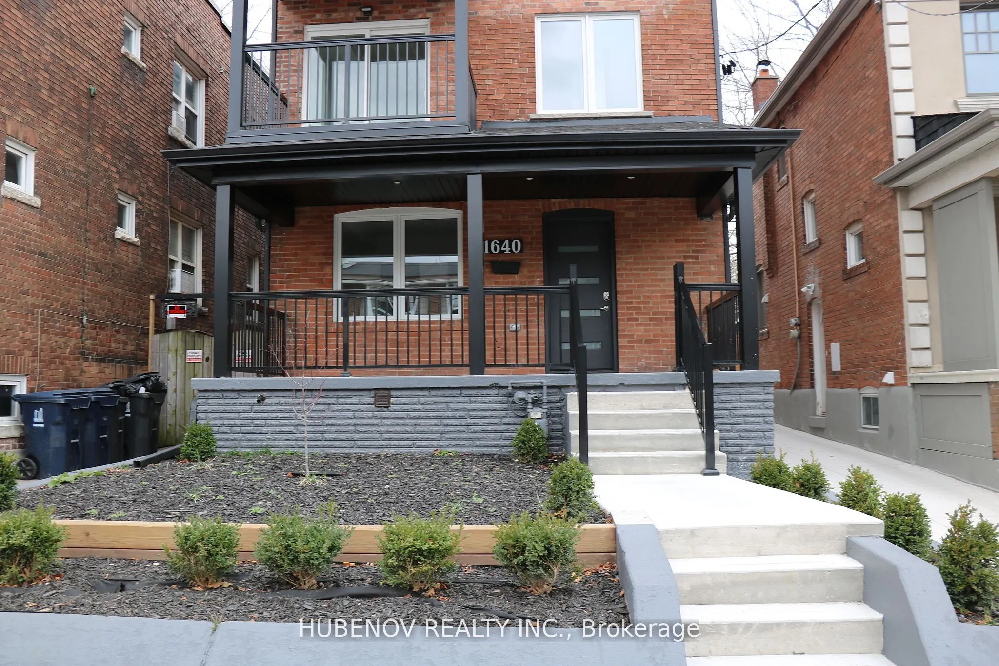 1640 Dufferin Street