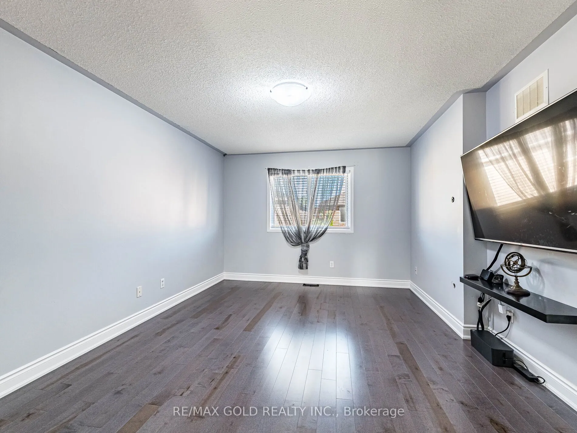 43 Sunnyview Road
