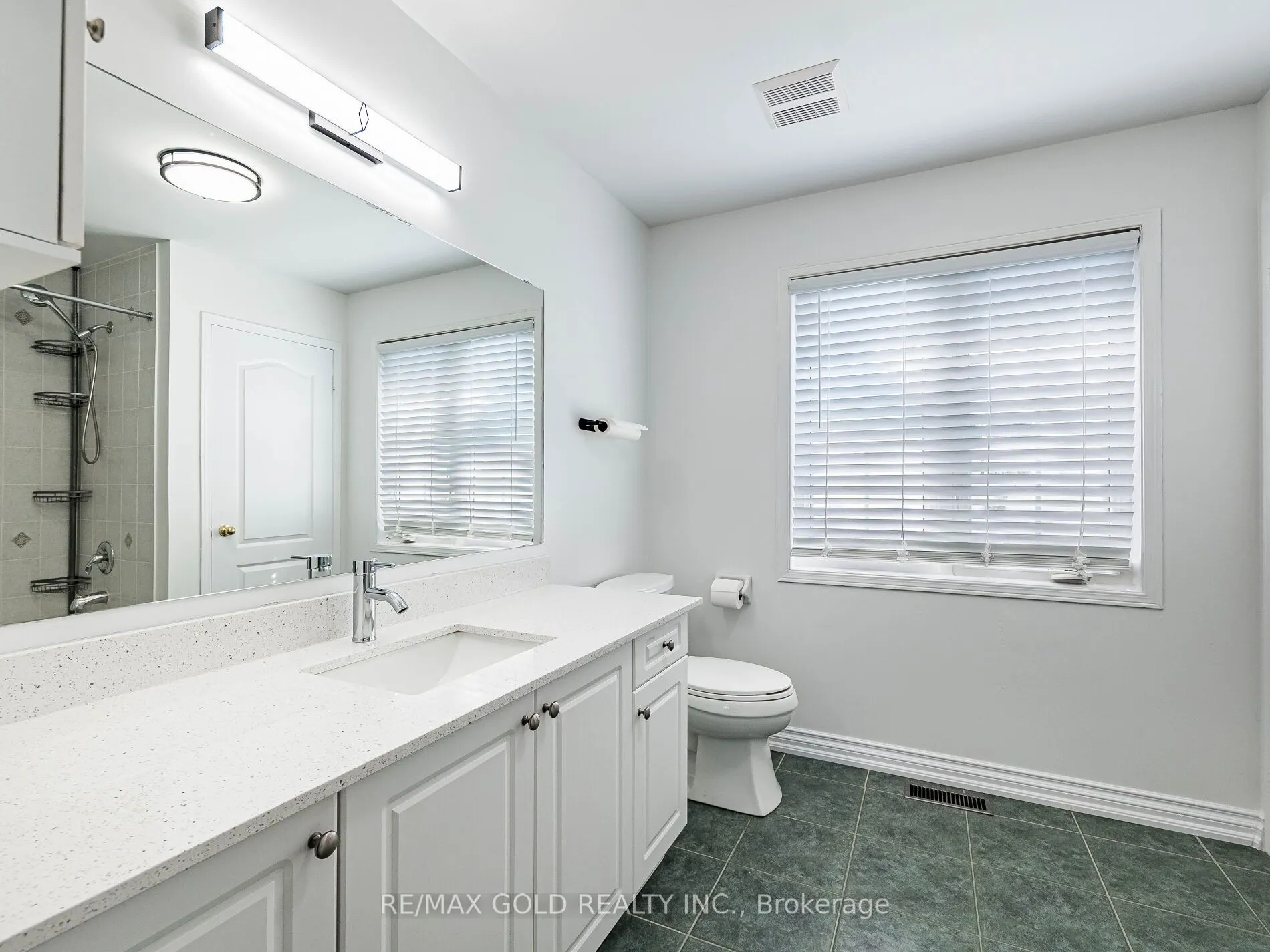 43 Sunnyview Road