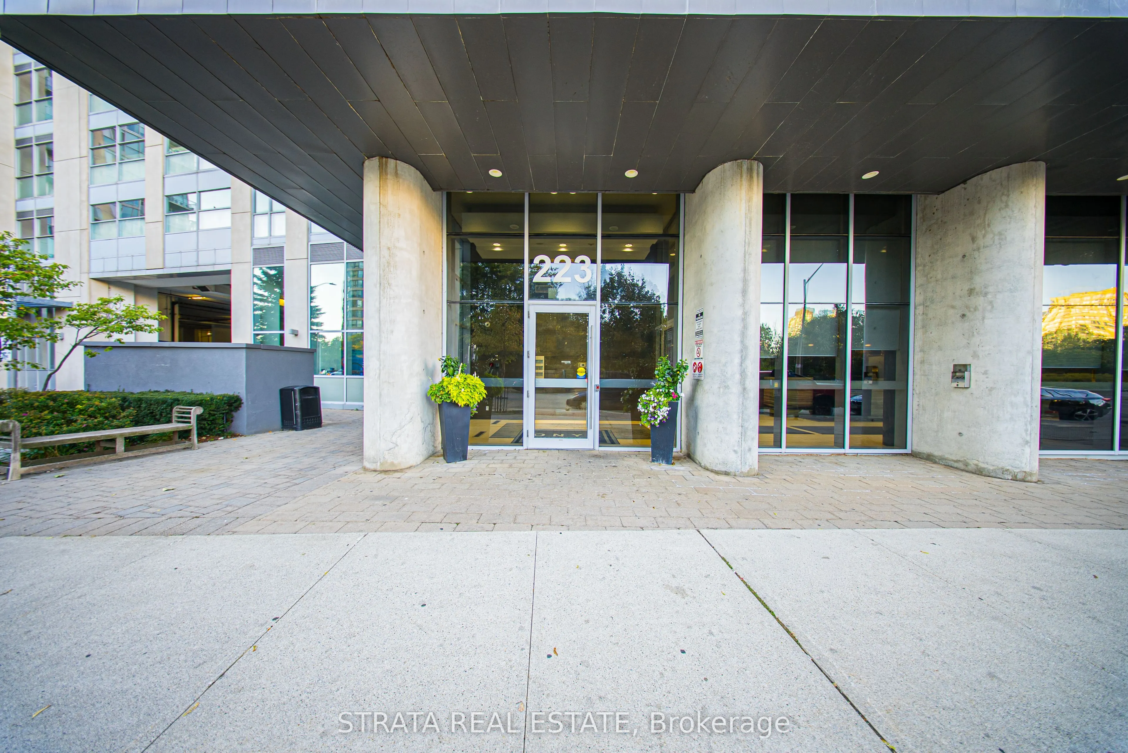 223 Webb Drive, #604