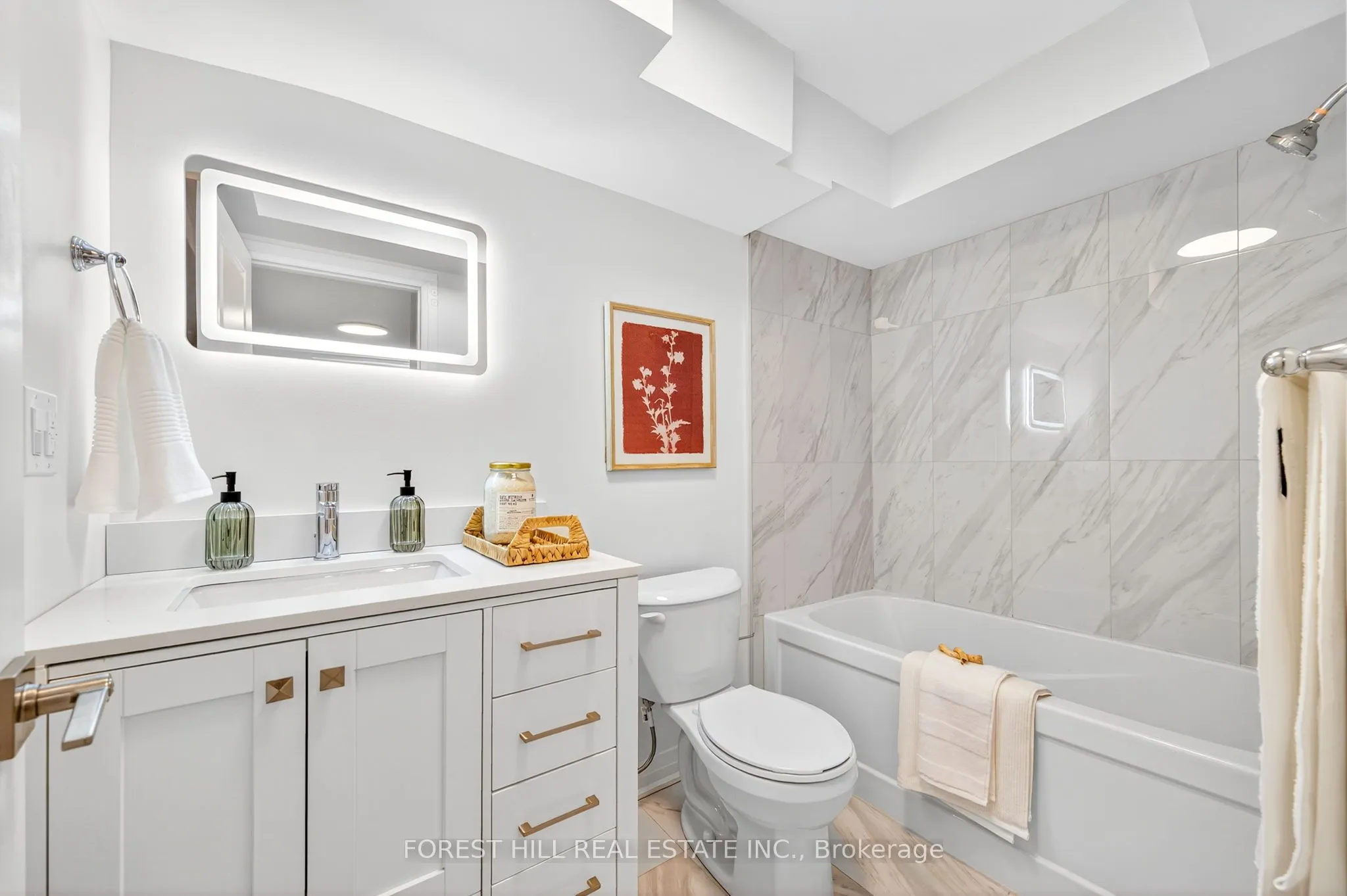49 William Cragg Drive, #R