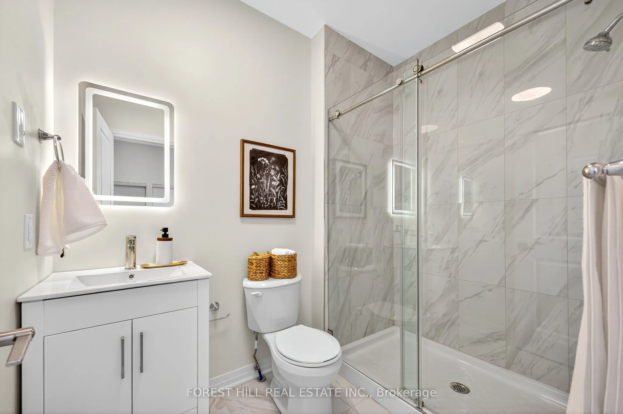 49 William Cragg Drive, #R