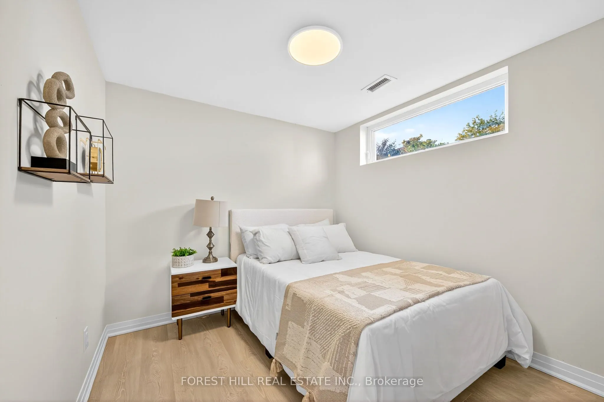 49 William Cragg Drive, #R