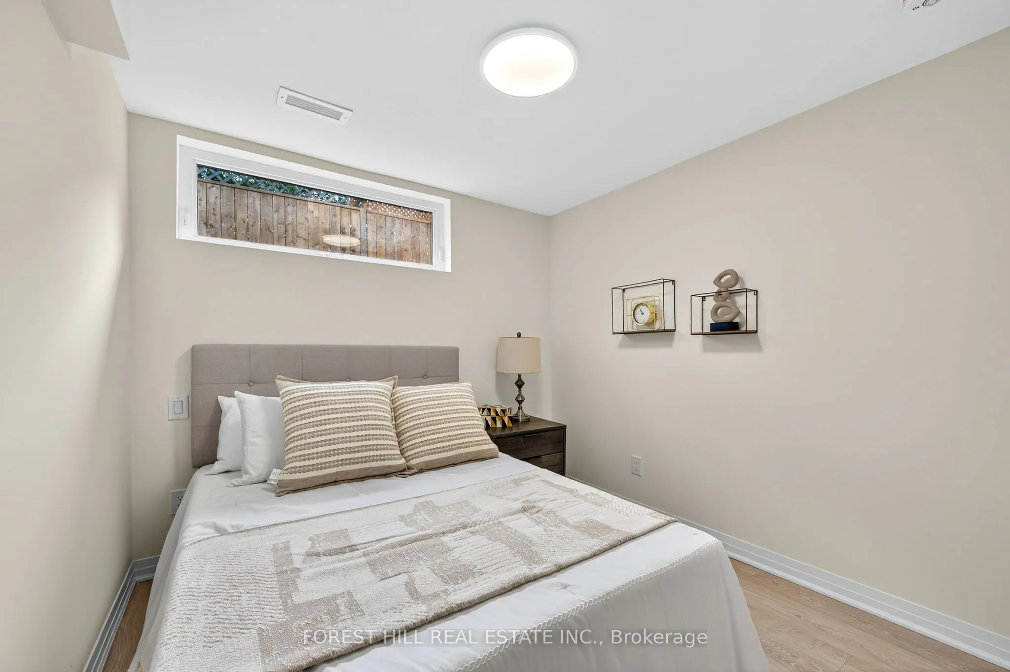 49 William Cragg Drive, #R