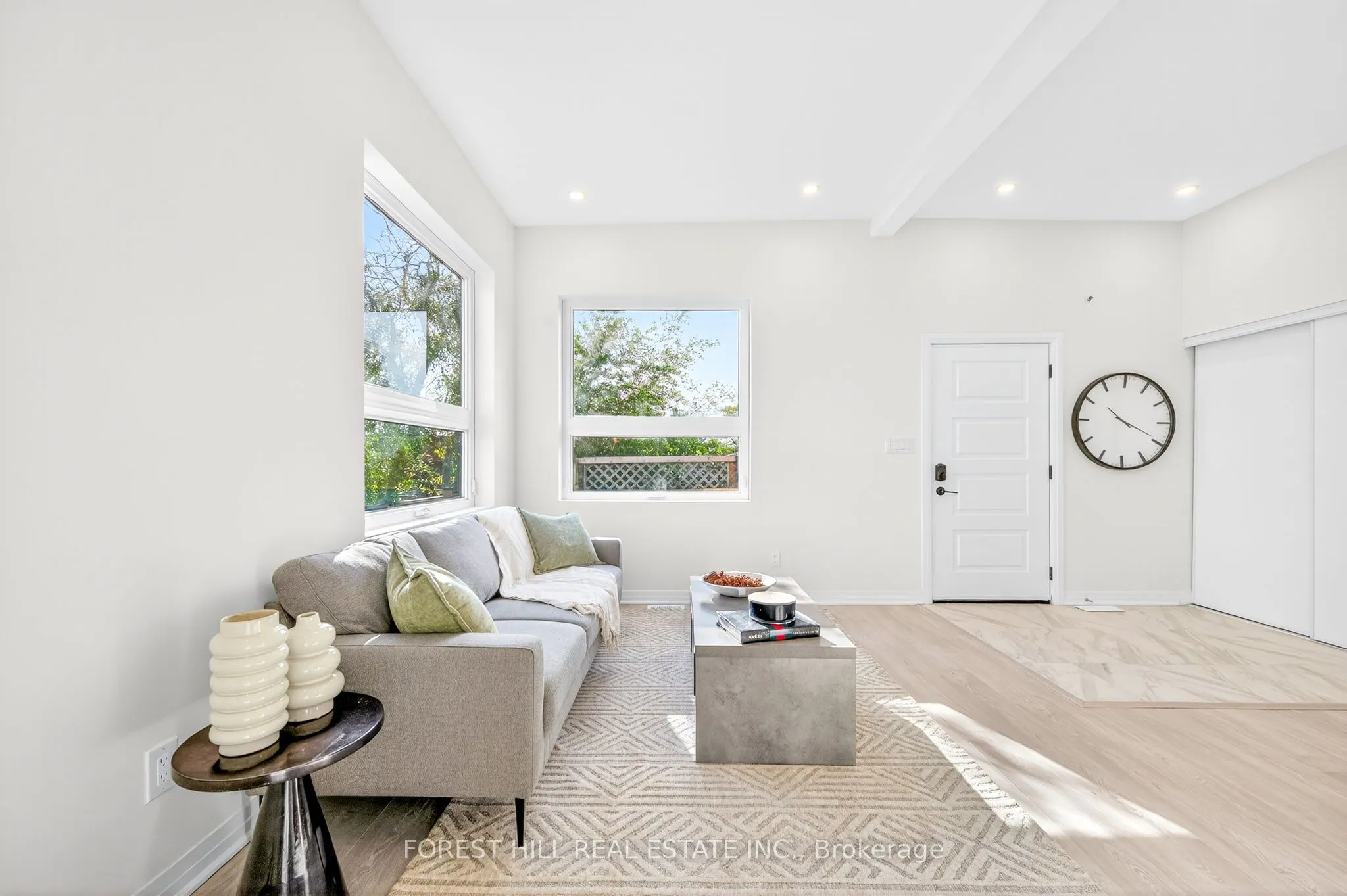 49 William Cragg Drive, #R