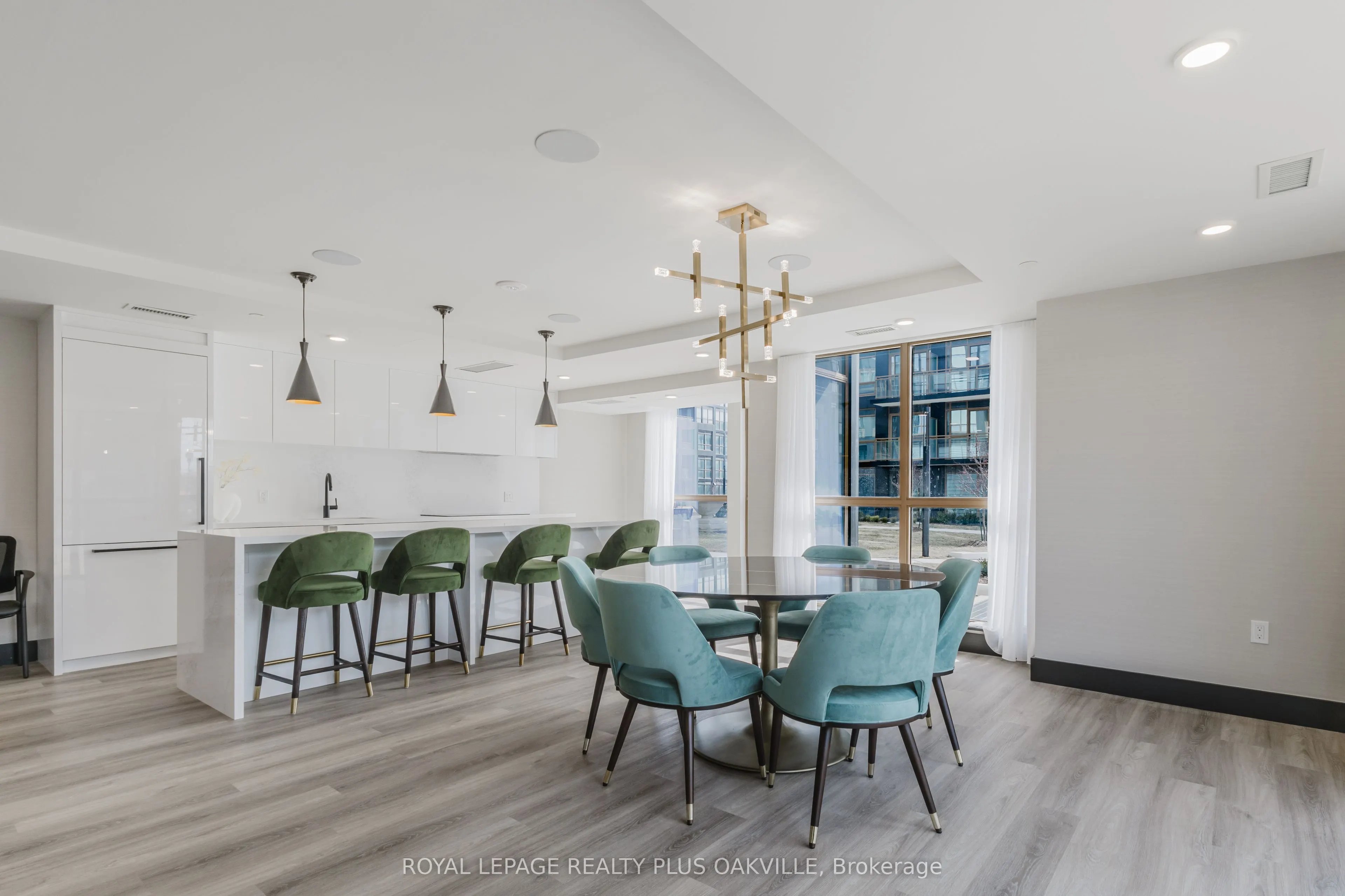 2343 Khalsa Gate, #330