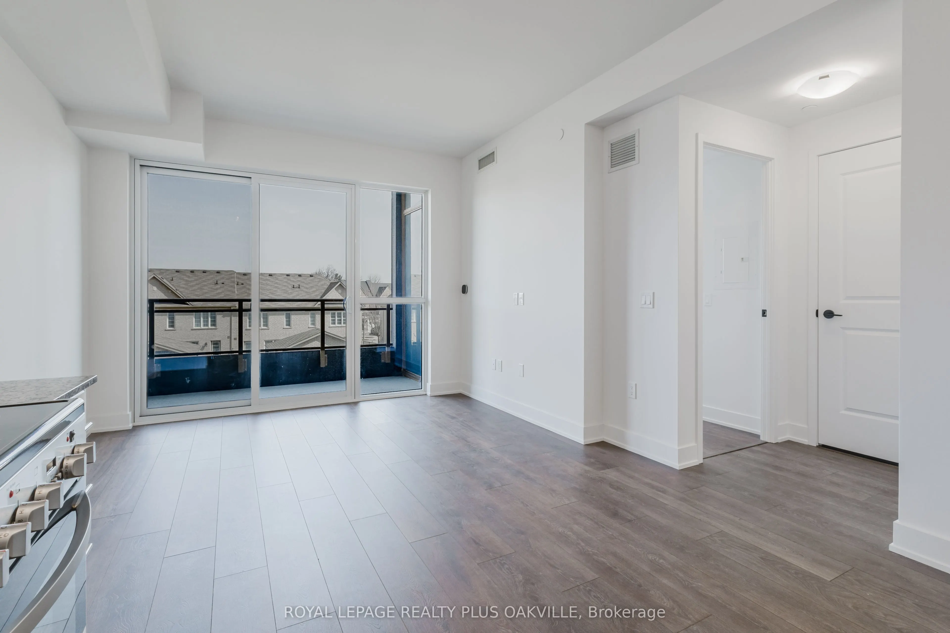 2343 Khalsa Gate, #330