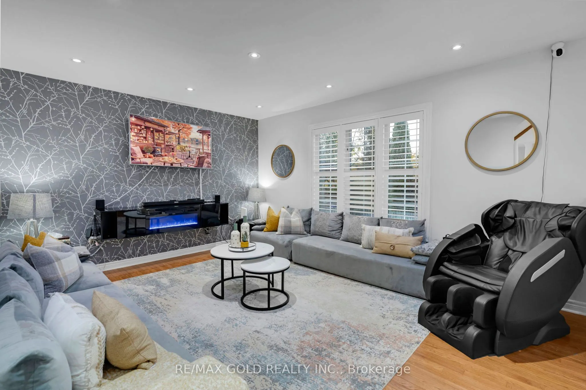 64 Beachpoint Boulevard