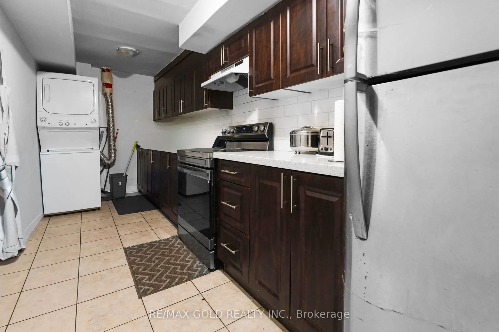 64 Beachpoint Boulevard
