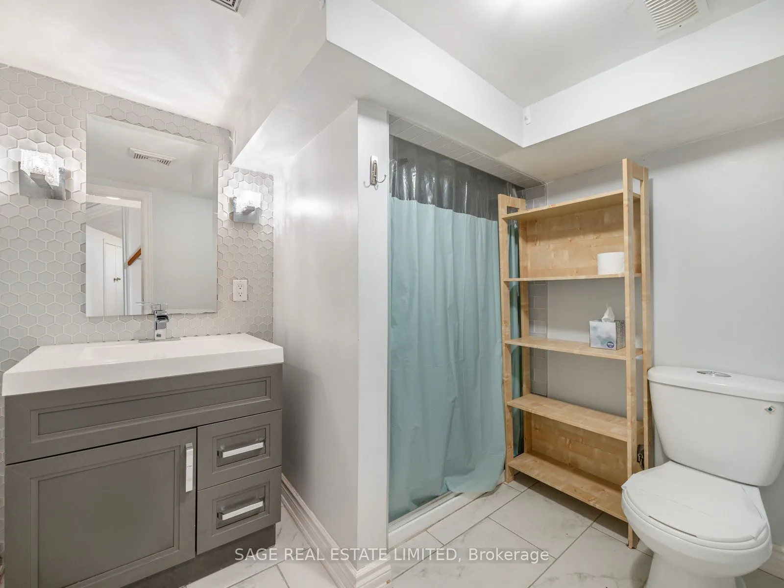17 Hugo Avenue, #Basement