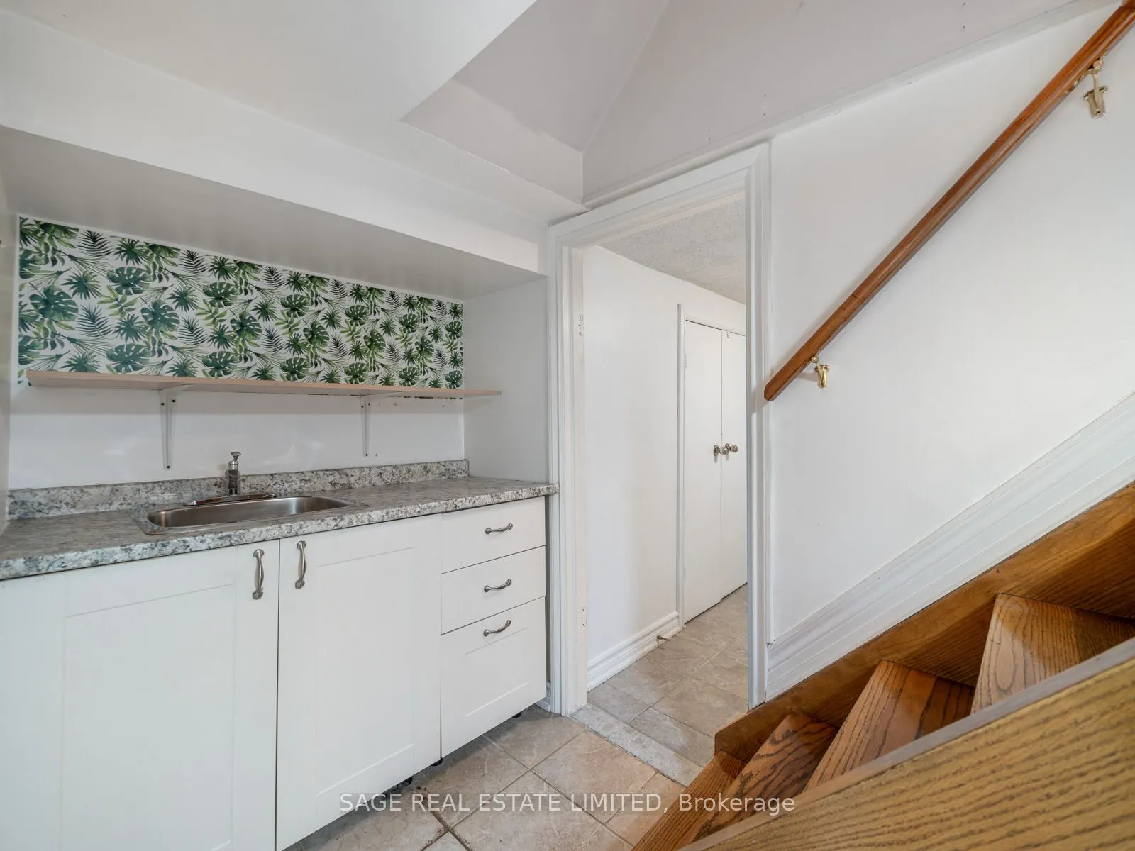 17 Hugo Avenue, #Basement