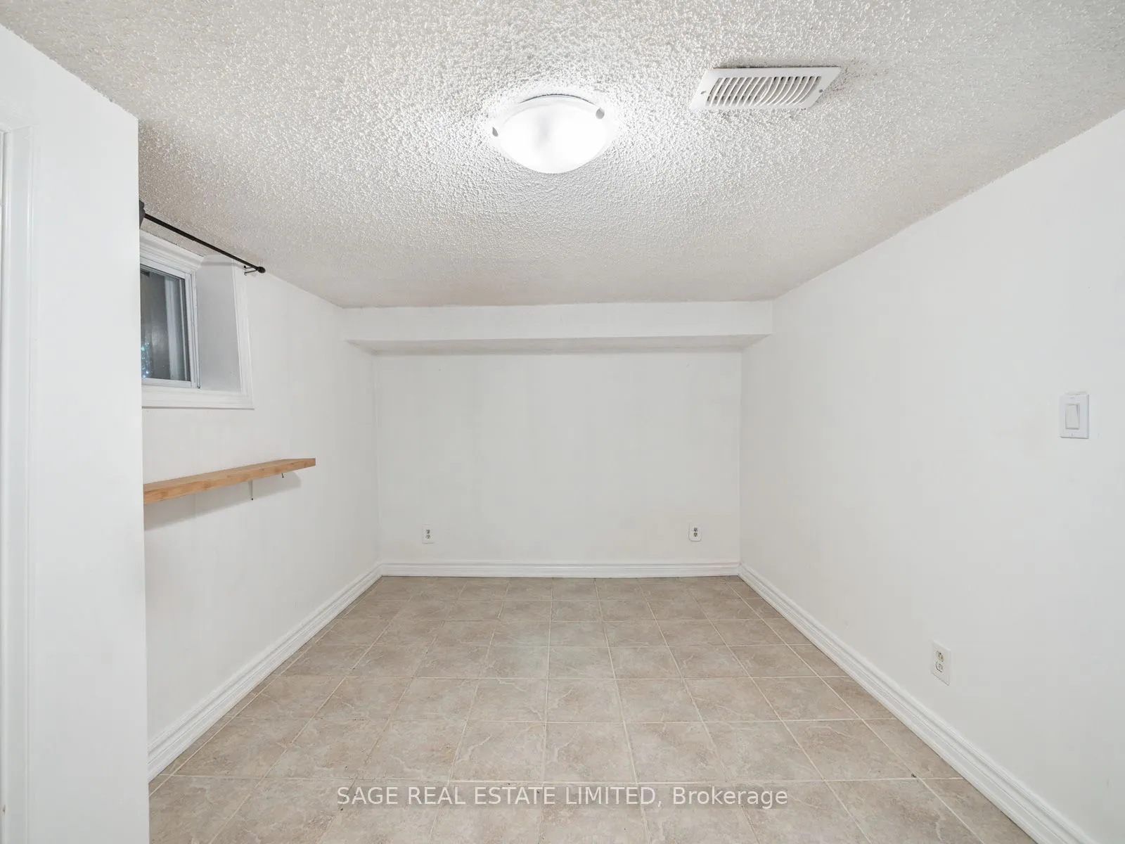 17 Hugo Avenue, #Basement