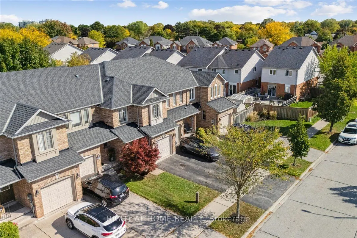 555 Taylor Crescent