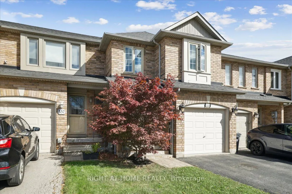 555 Taylor Crescent