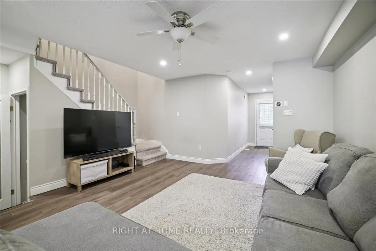 555 Taylor Crescent