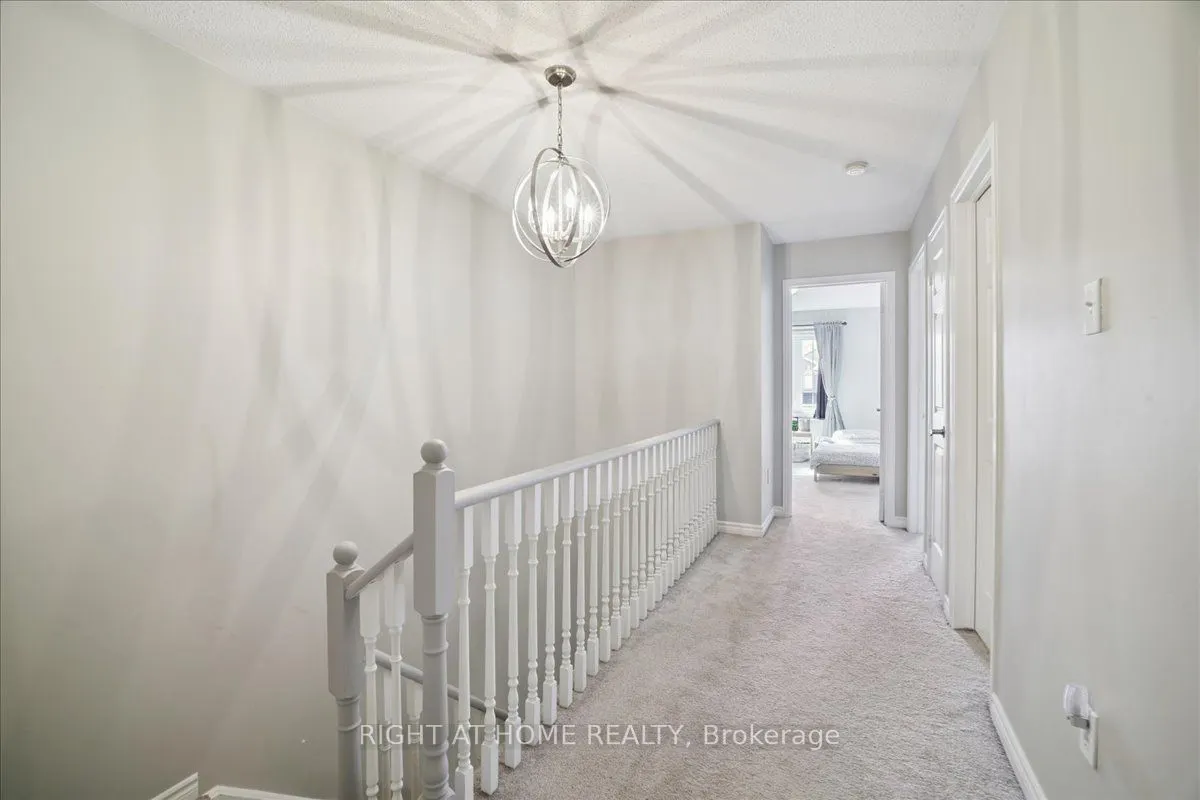 555 Taylor Crescent