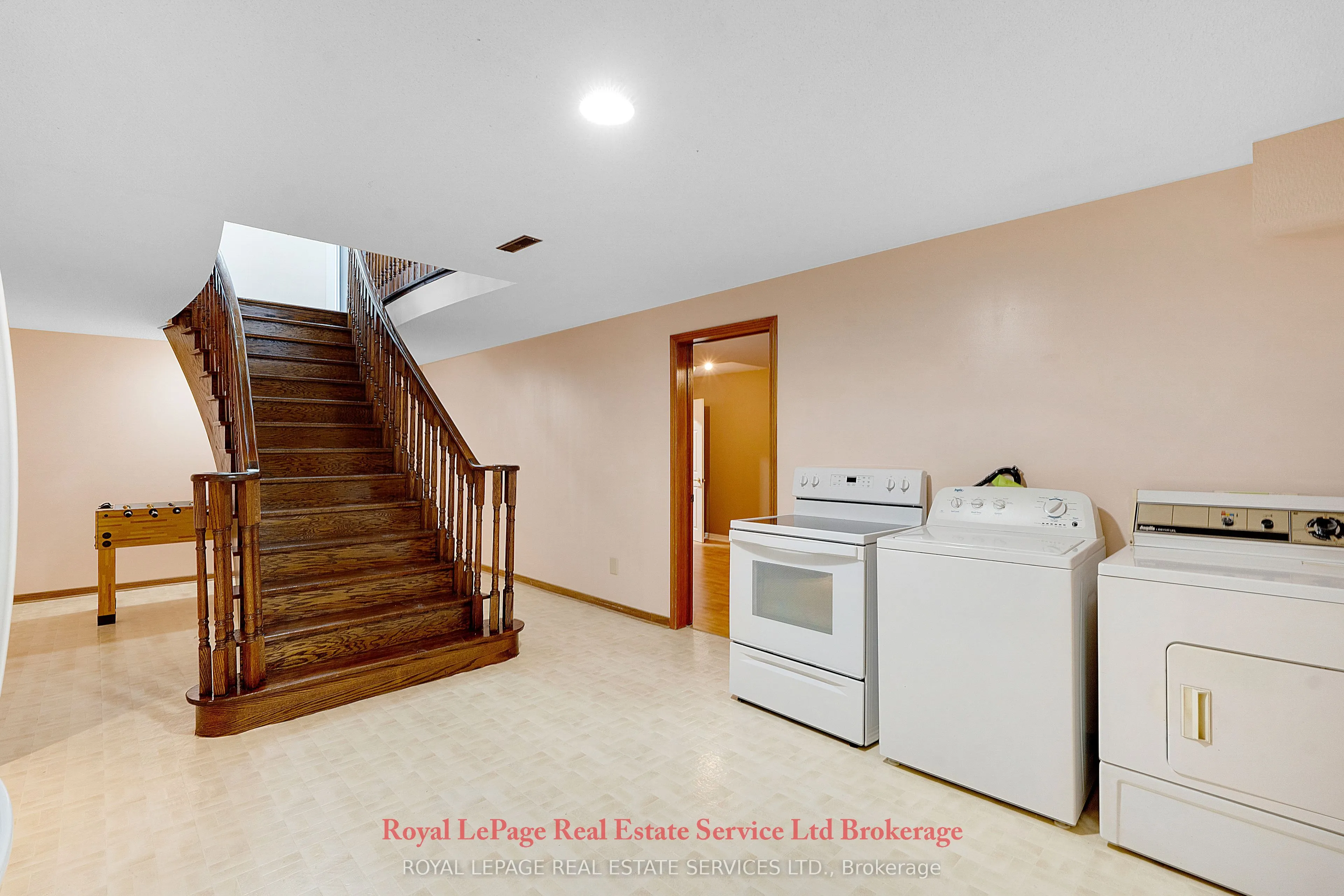 2088 Kempton Park Drive