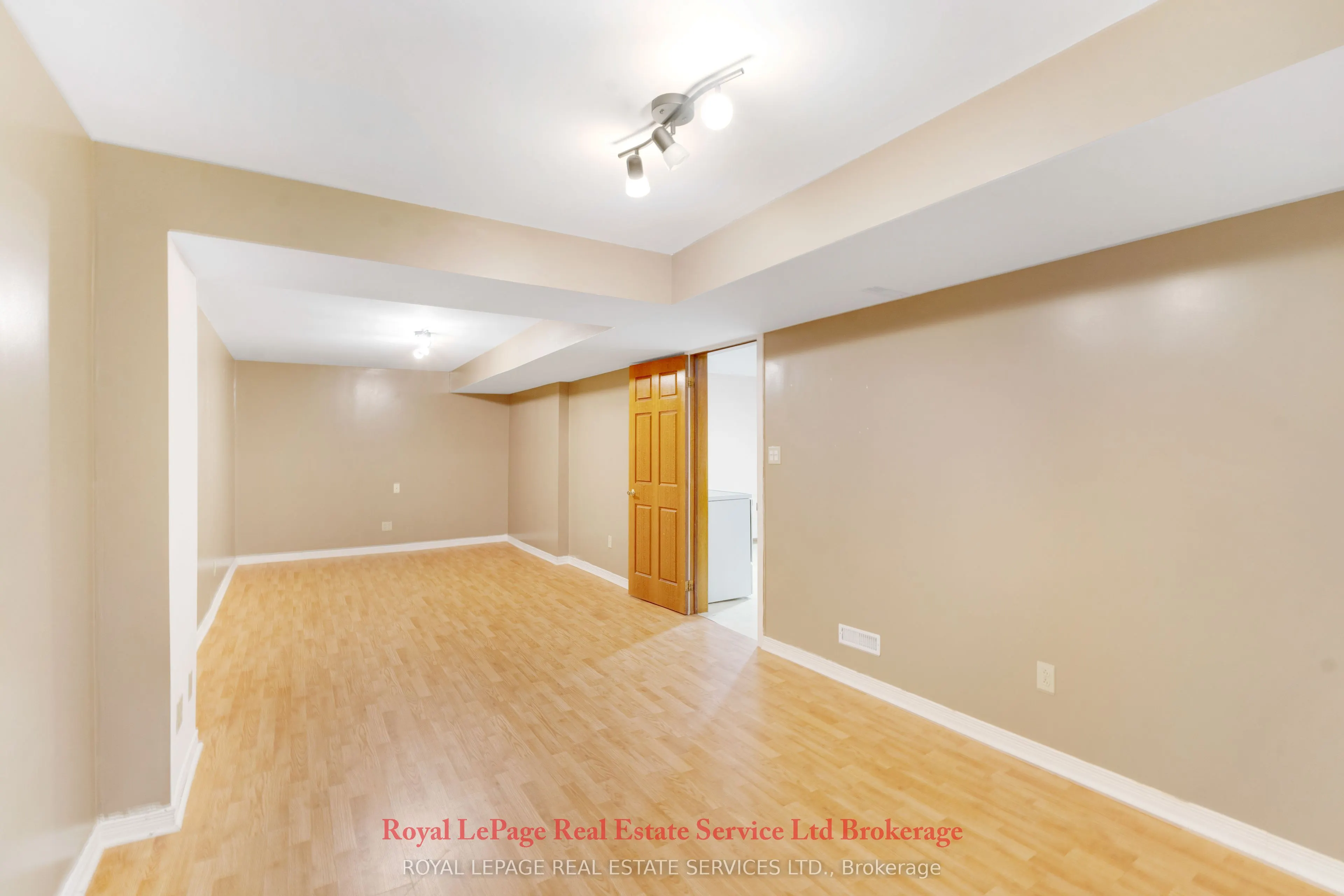 2088 Kempton Park Drive