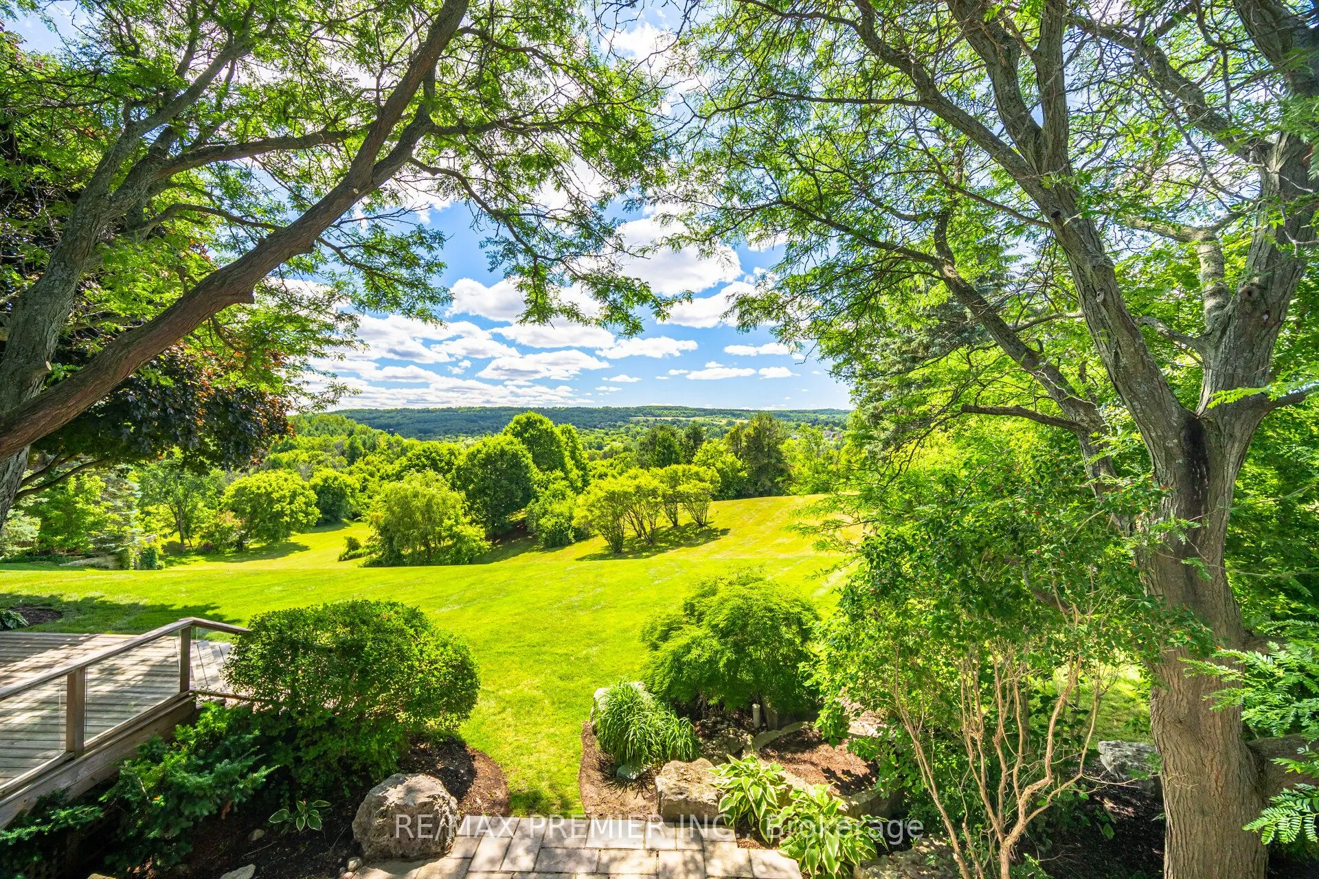 18 Ingleview Drive
