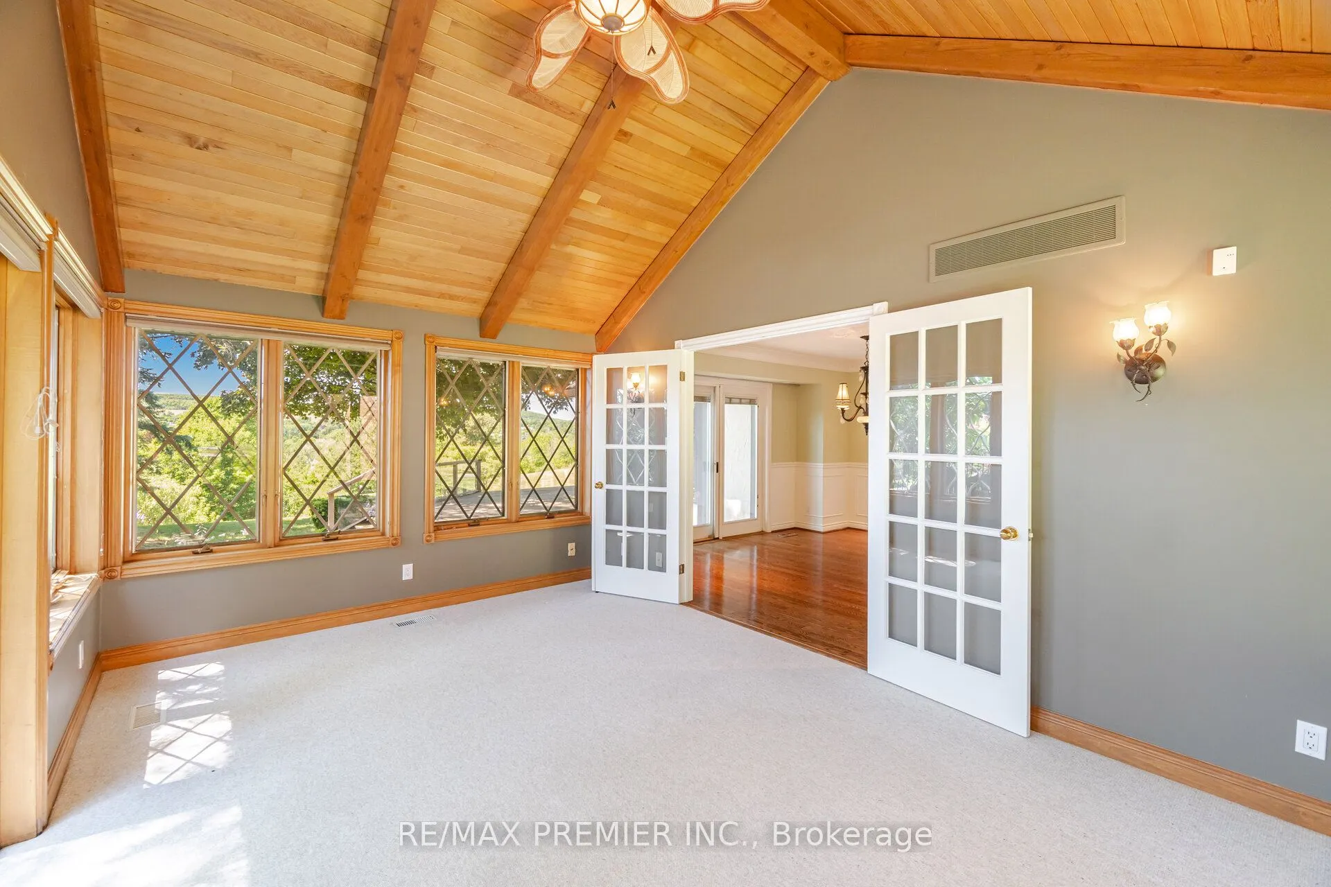 18 Ingleview Drive