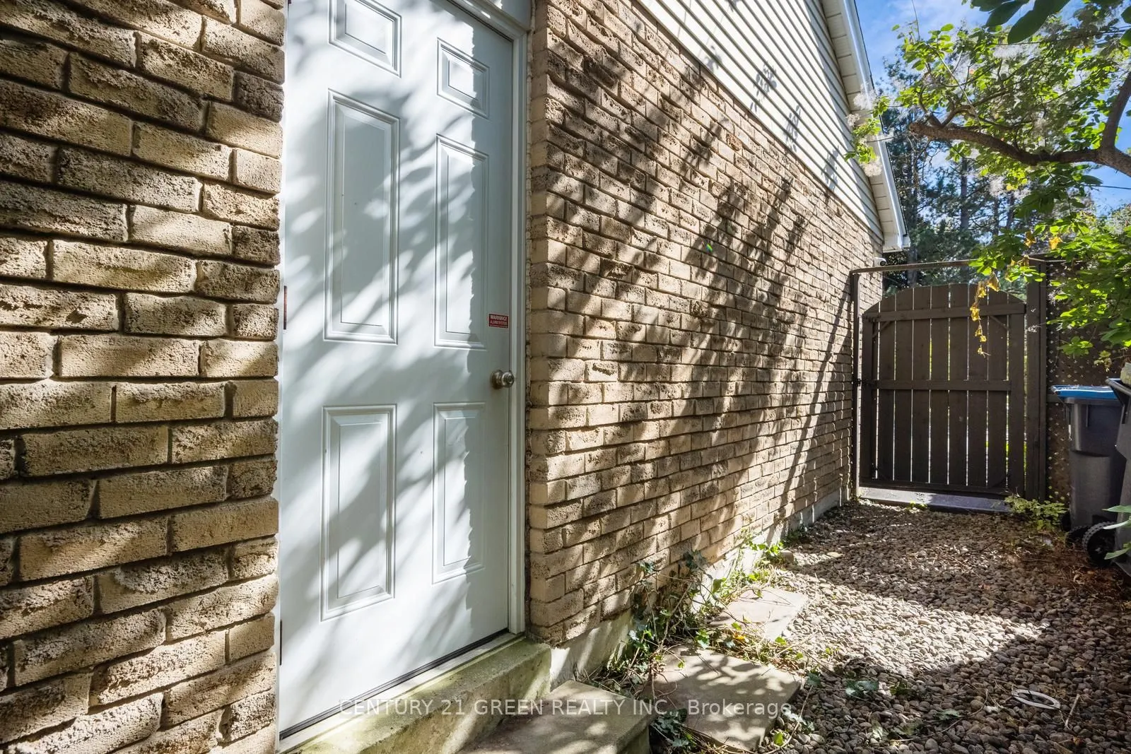 22 Davenrich Court