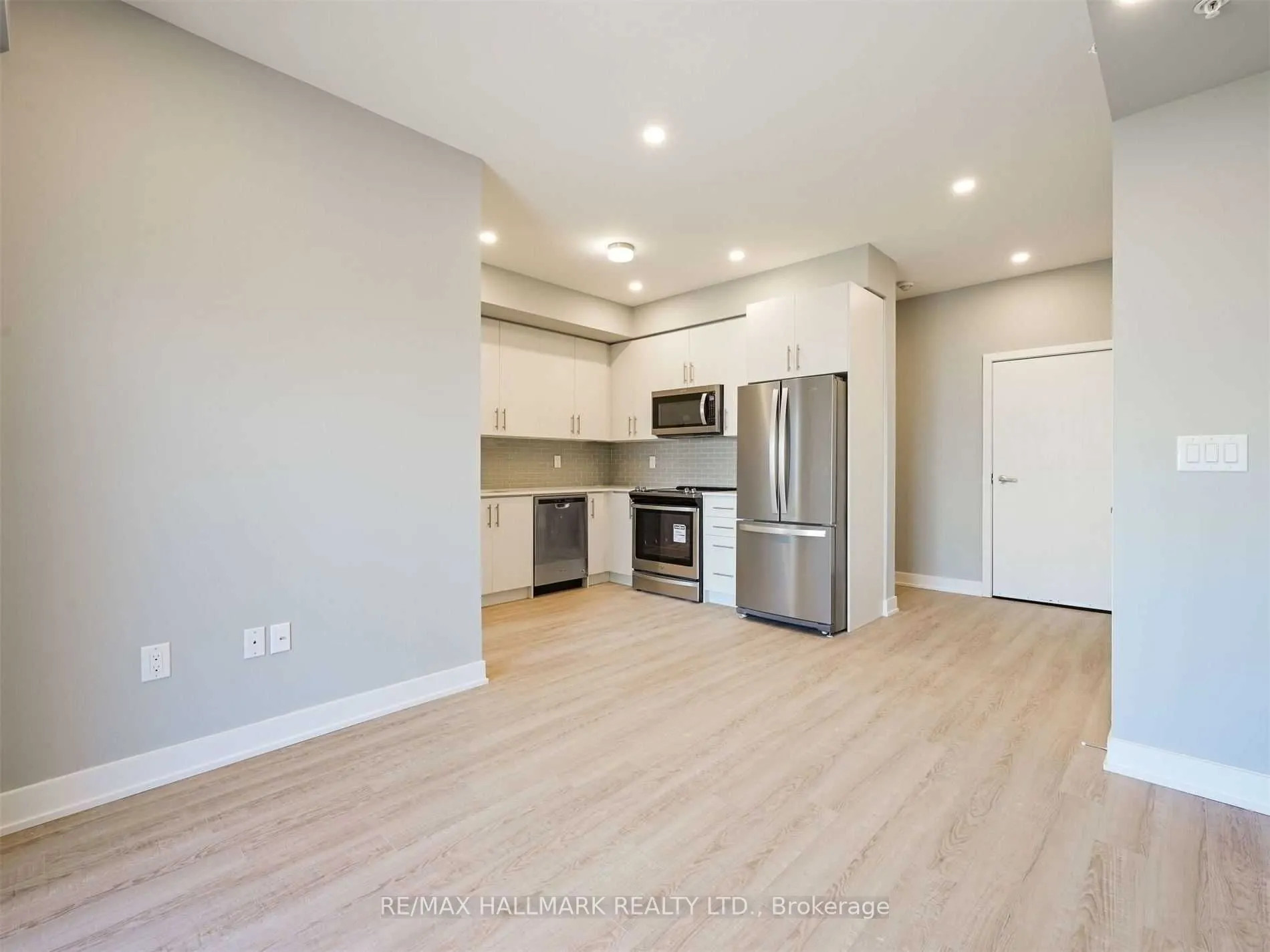 3483 Widdicombe Way, #14