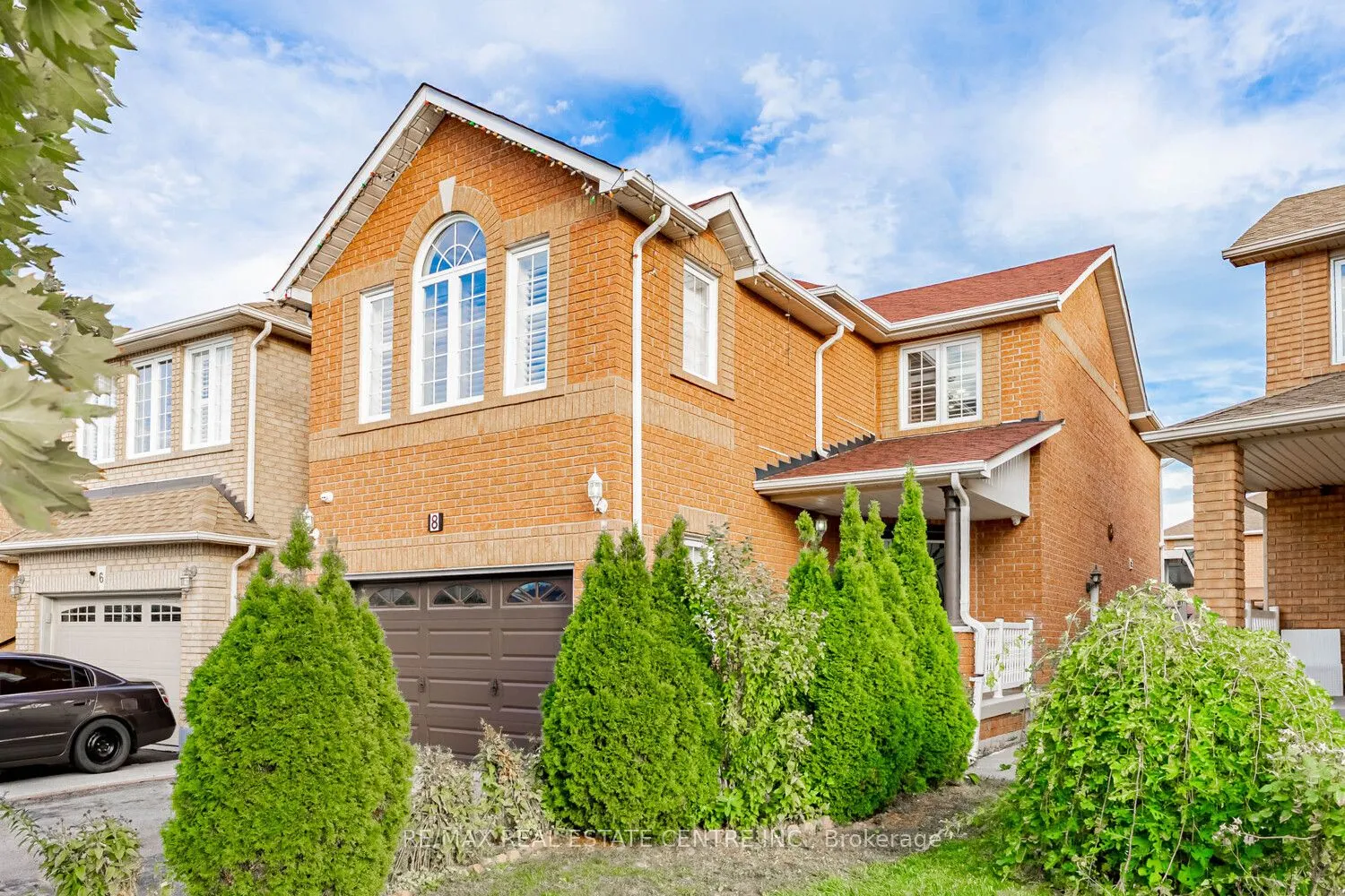 8 Mannel Crescent