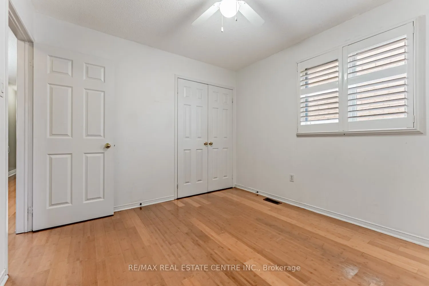 8 Mannel Crescent