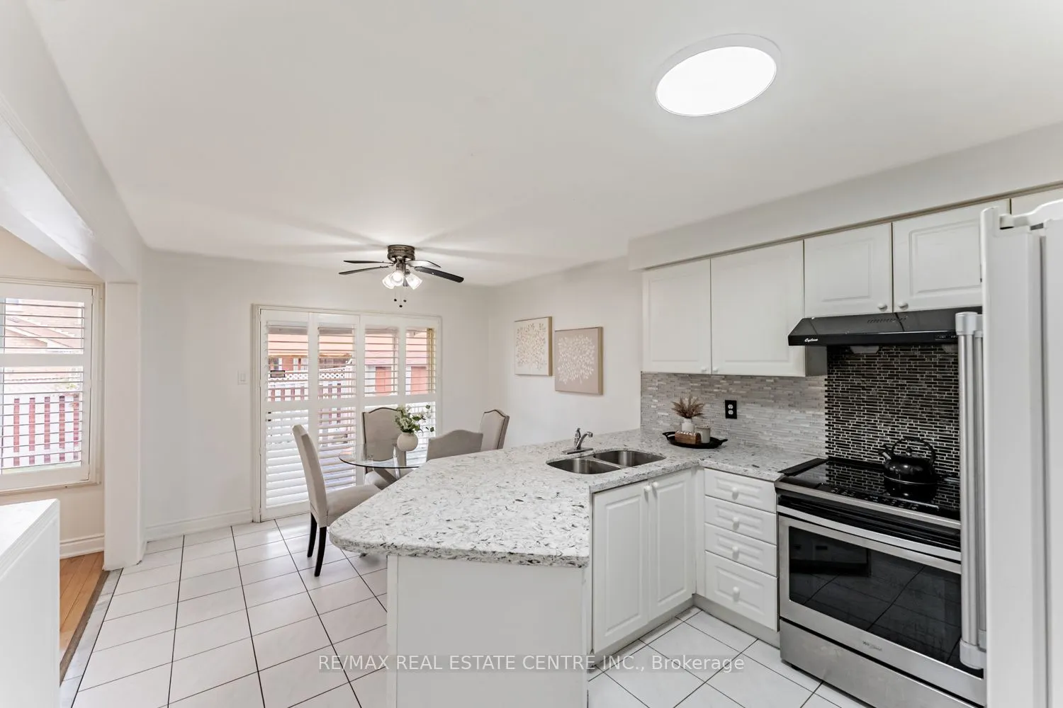 8 Mannel Crescent