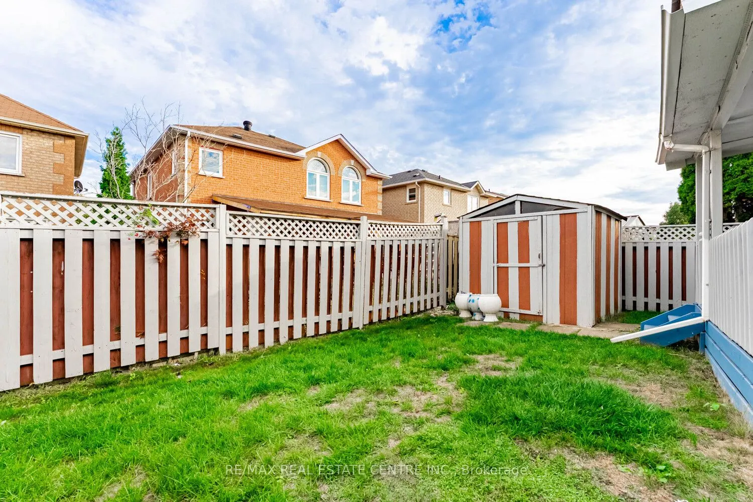 8 Mannel Crescent