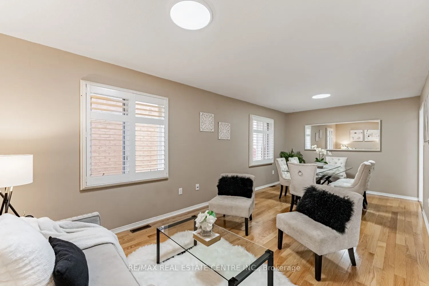 8 Mannel Crescent