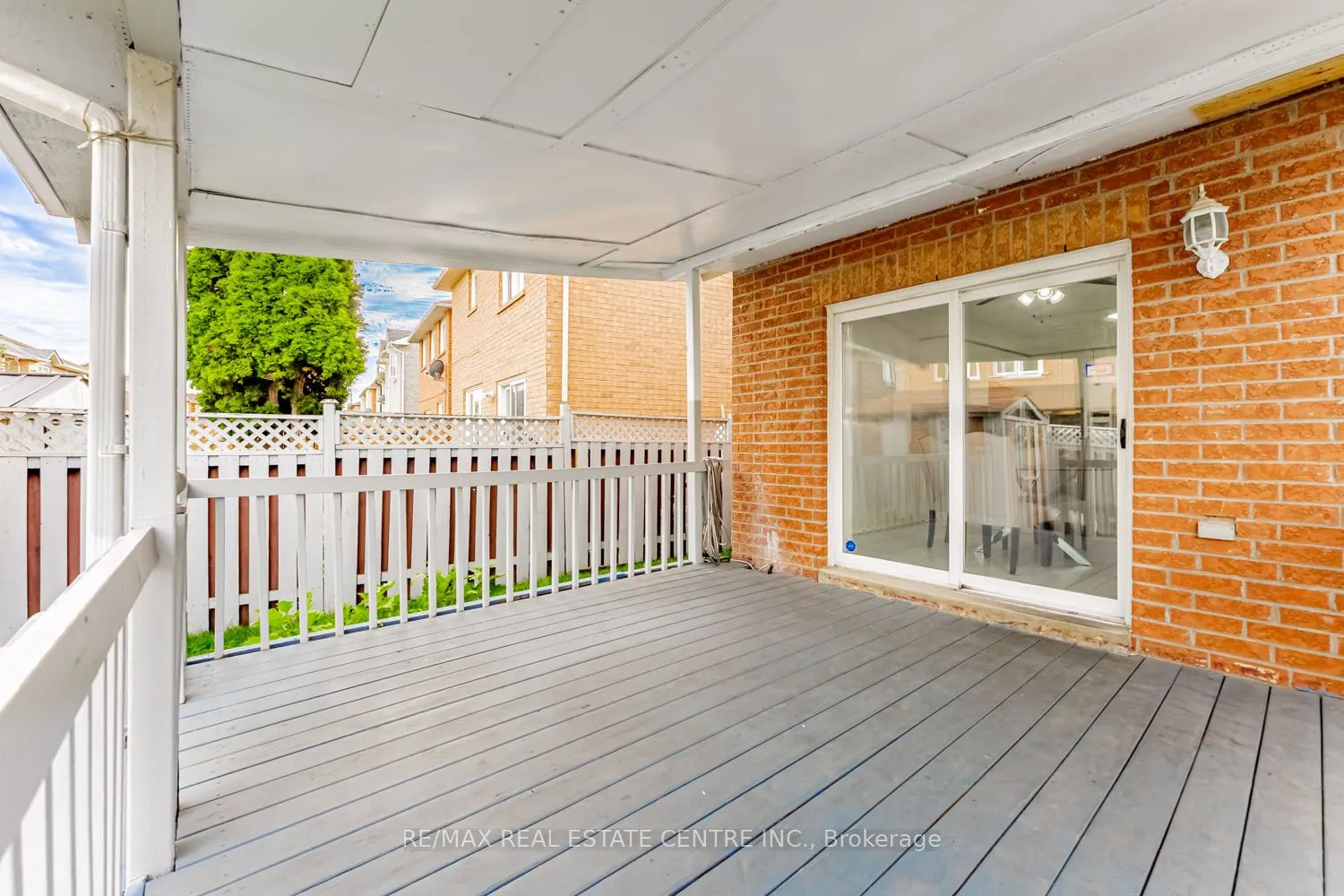 8 Mannel Crescent