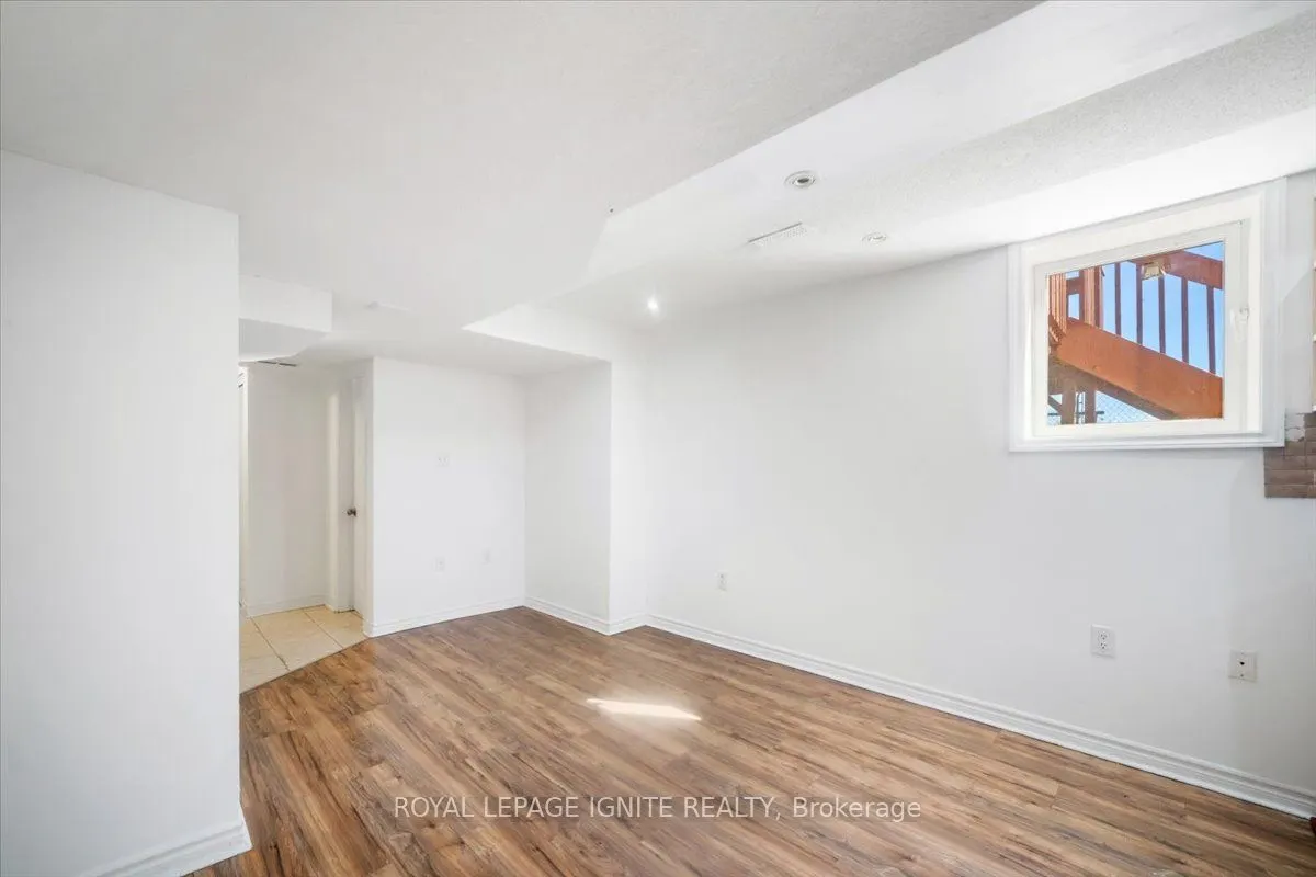 63 Eastbrook Way