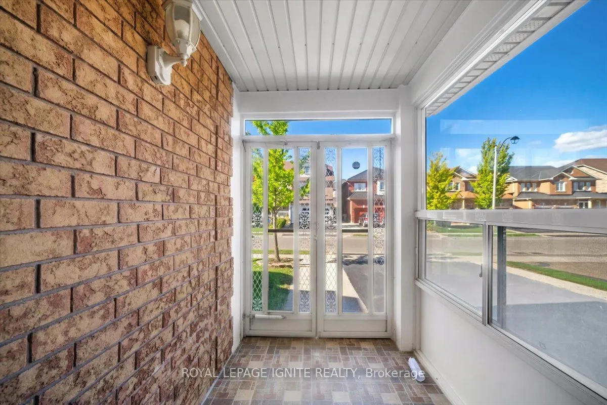 63 Eastbrook Way