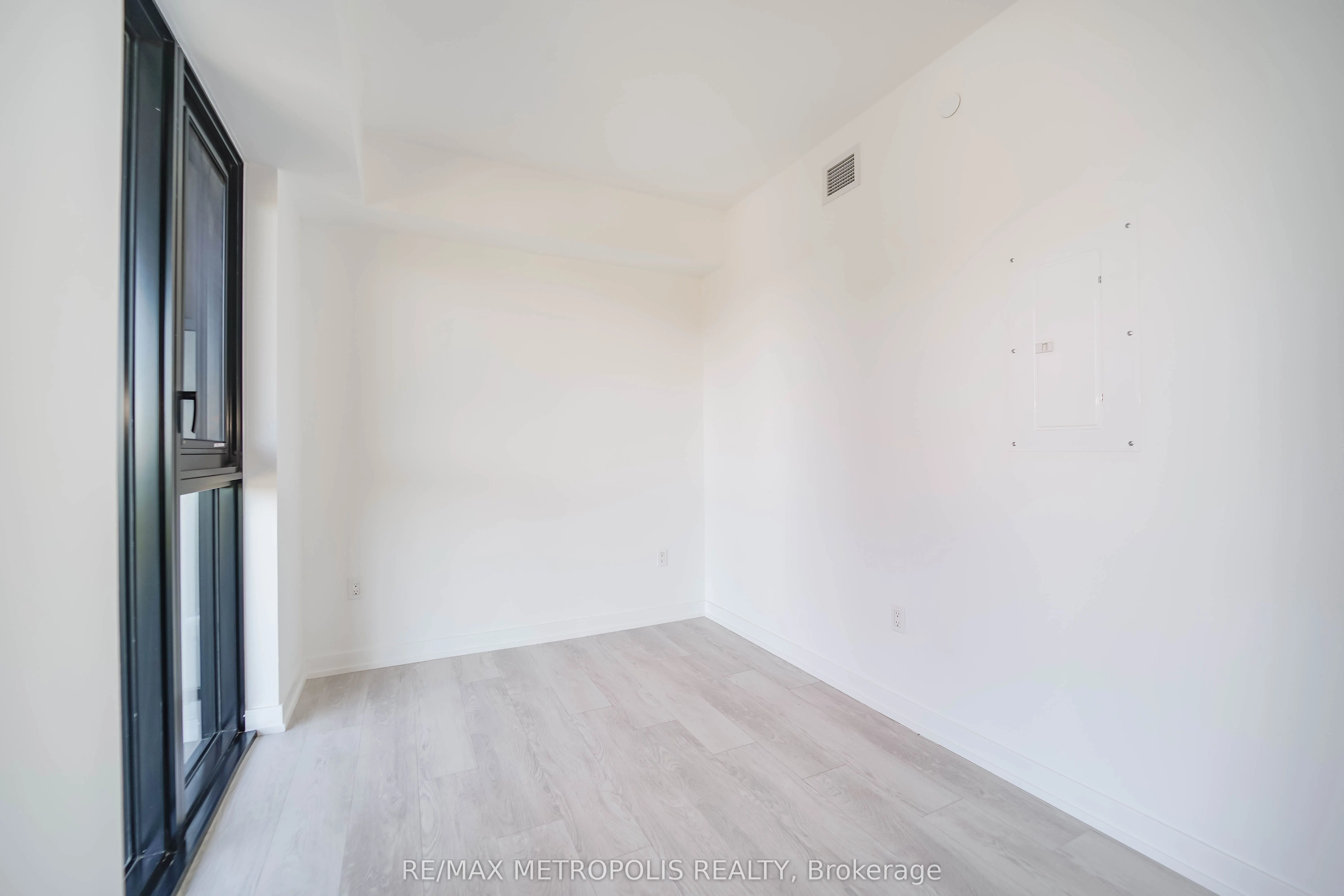 801 The Queensway, #720